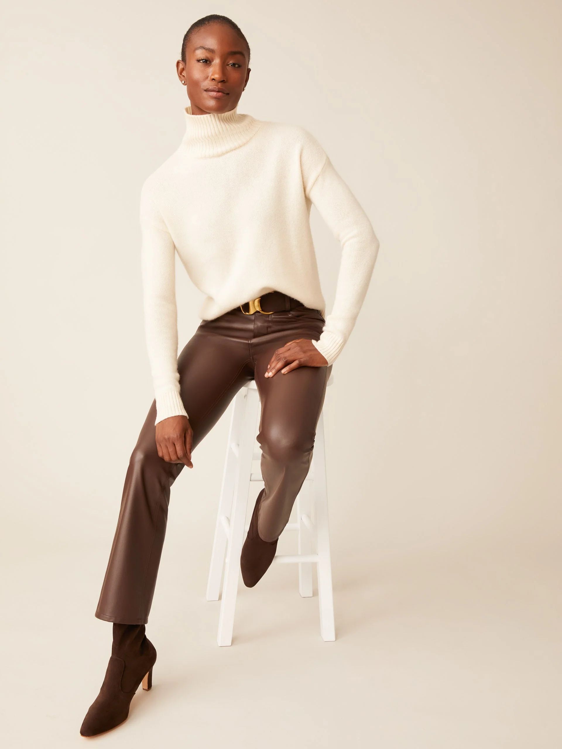 Clara Cashmere Turtleneck | J.McLaughlin