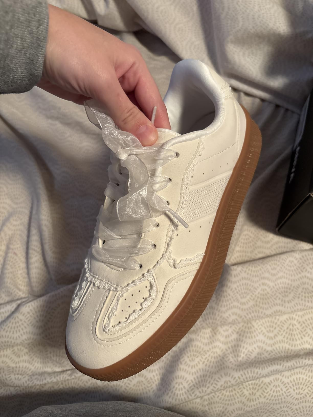 Vilanva Women's Lace Detail Fashion Sneakers Comfortable Casual Dress Sneakers with Retro Gum Sol... | Amazon (US)