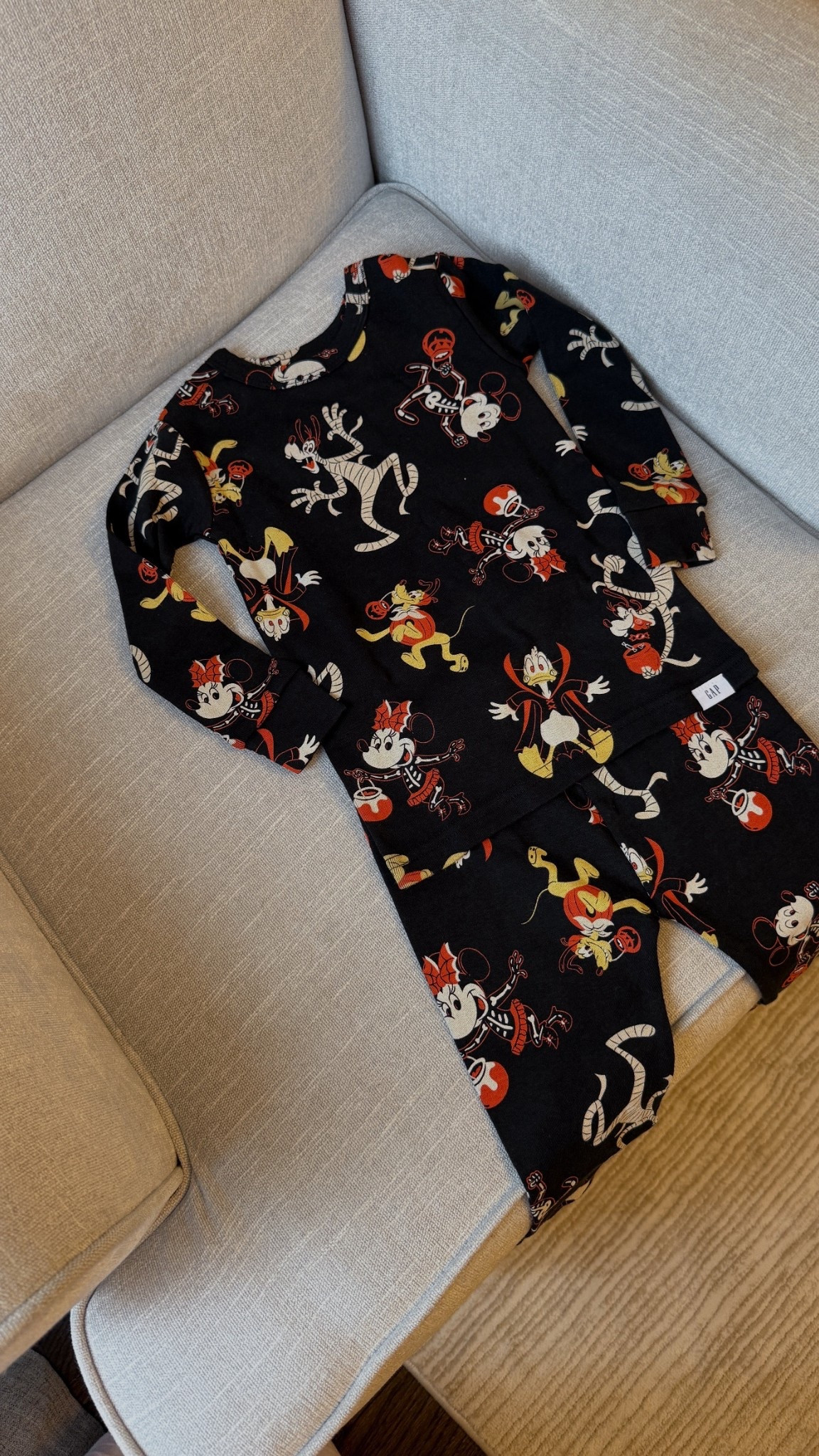 Teddy’s new PJ’s. Obsessed 🎃💀👻🕷️🕸️

#LTKKids #LTKBaby