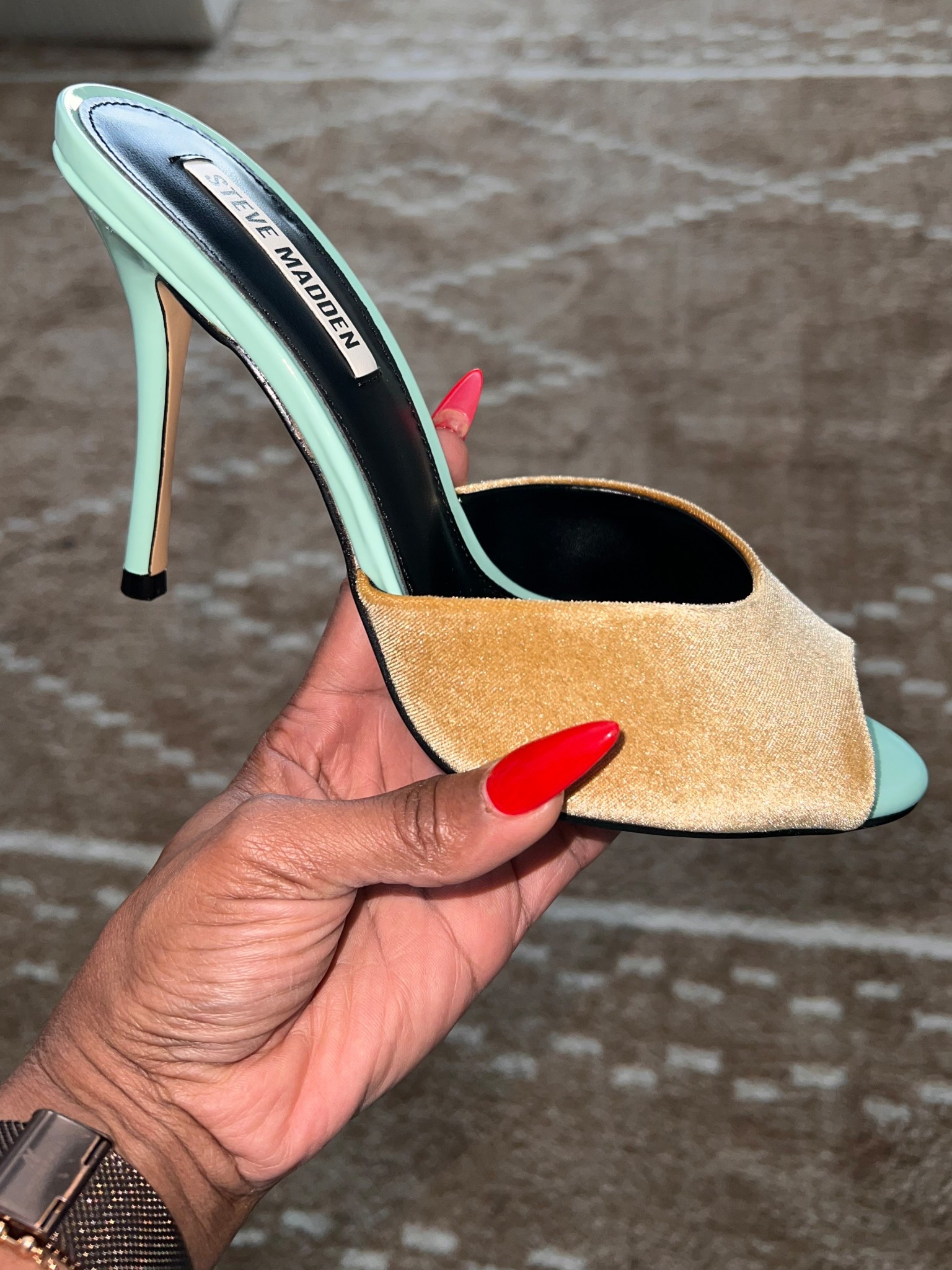 Get the shoe! The mint color and the velvet are both so vibrant! Many options and colors available! Beautiful shoe 💅🏾

#LTKShoeCrush #LTKStyleTip #LTKWedding