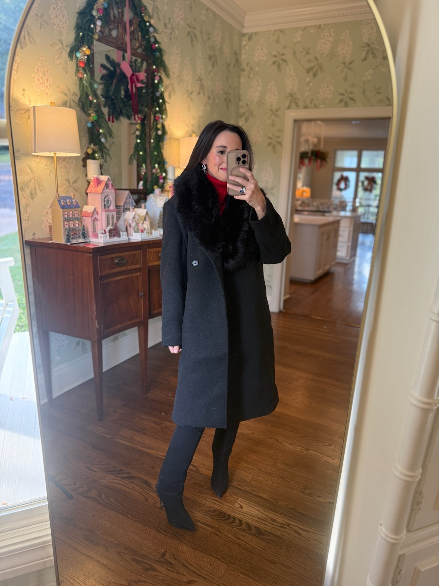 Such a fabulous coat form H&M!!!!

#LTKGiftGuide #LTKHoliday #LTKFindsUnder100