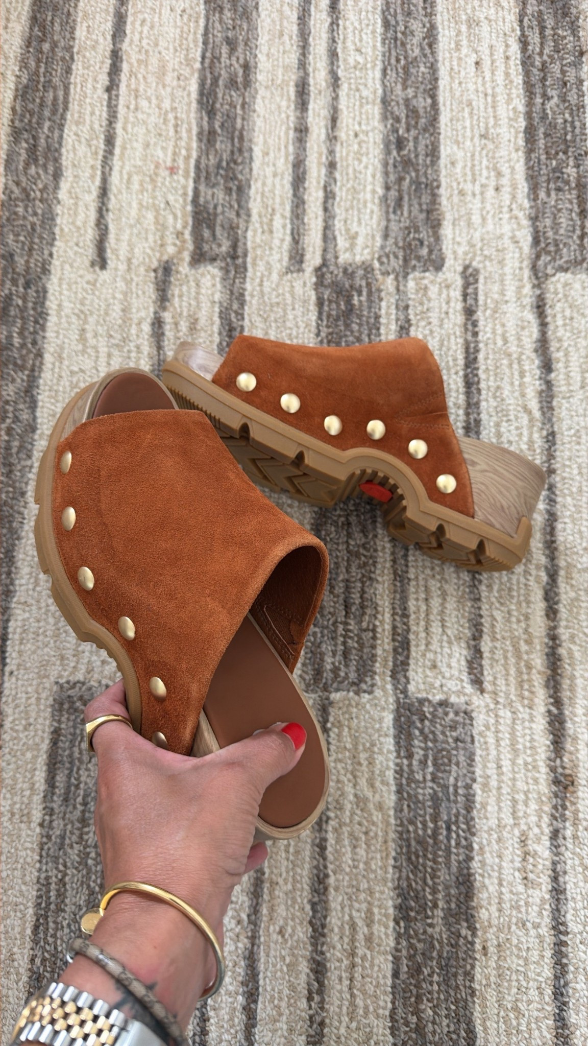 They are comfortable and easy to walk in! 

#LTKootd #LTKOver40