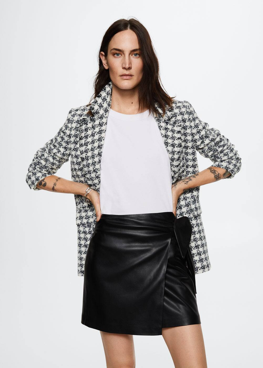 Buttons tweed blazer -  Women | Mango USA | MANGO (US)