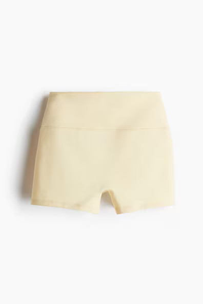 H & M - Sports hotpants with SoftMove - Gelb - Sportswear | H&M (DE, AT, CH, NL, FI)