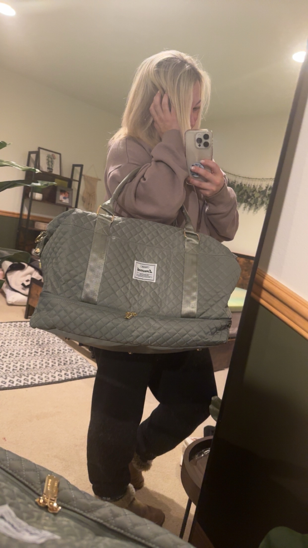 Love all my bags from @Lovevook Bags @lovevook_official #lovevooktravelbag #lovevookmoments #lovevookweekenderbag #weekenderbags #weekendtravel #lifewithscroggie 

#LTKFitness #LTKTravel