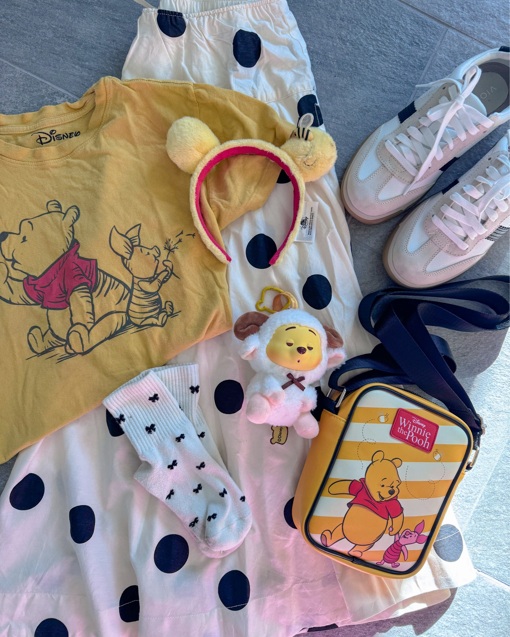 I am convinced this is the best skirt to wear to Disney! It goes with everything I own and I think I’ll just wear it every day. You know, pack light 😝 These Vionic sneakers will also be my travel bff. 

#LTKmomlife #LTKTravel #LTKSeasonal