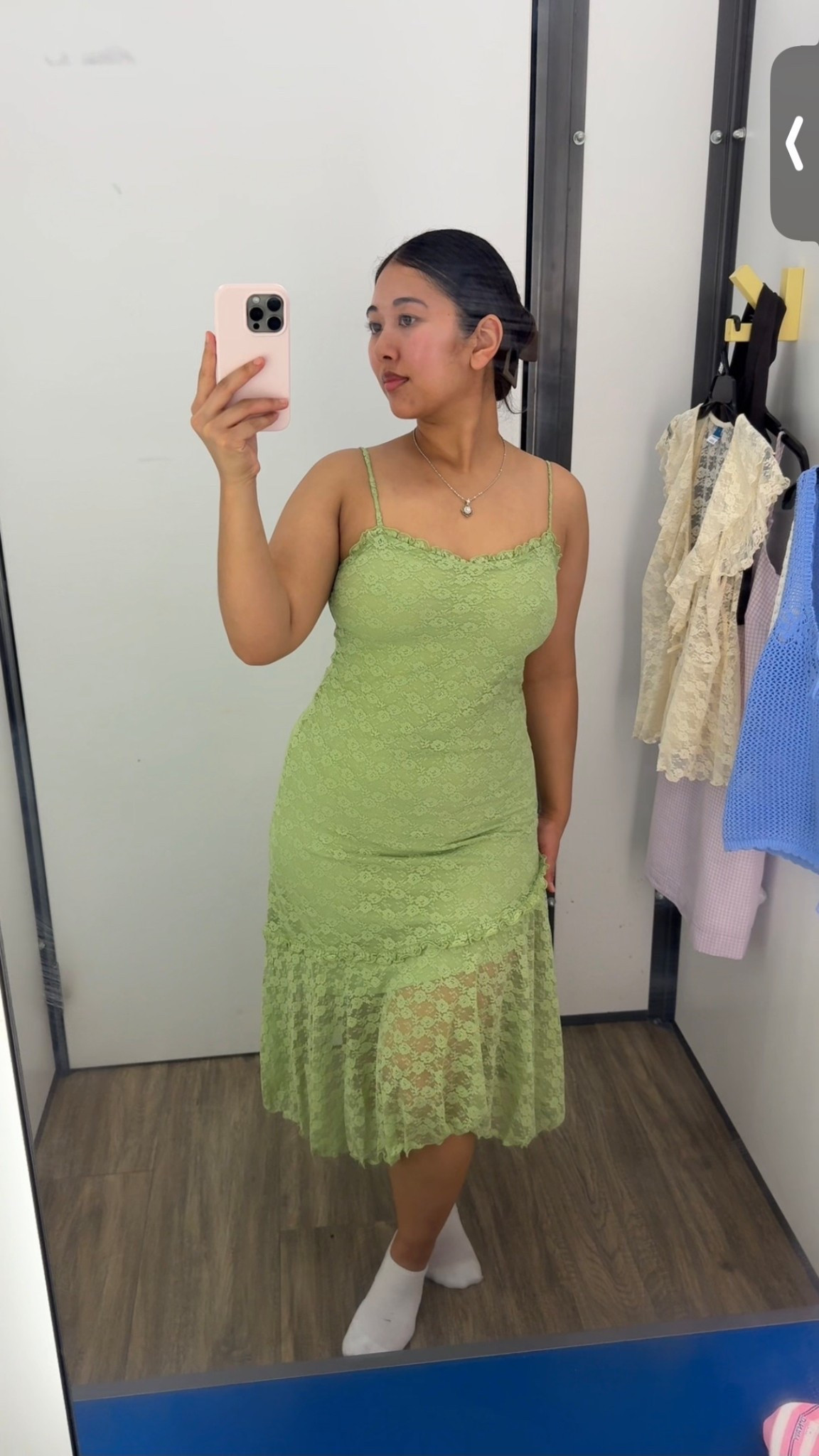 Wearing size S
