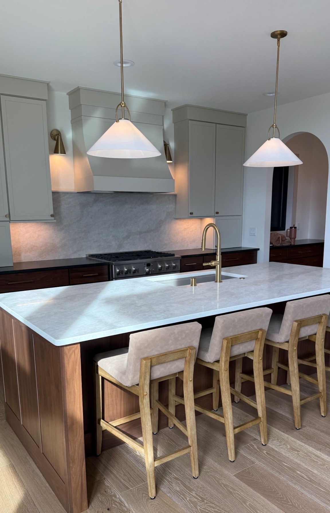 Will be taking my friends on vacation for putting together 8 stools today.😍🥹🤎
These and the bar stools in the basement.