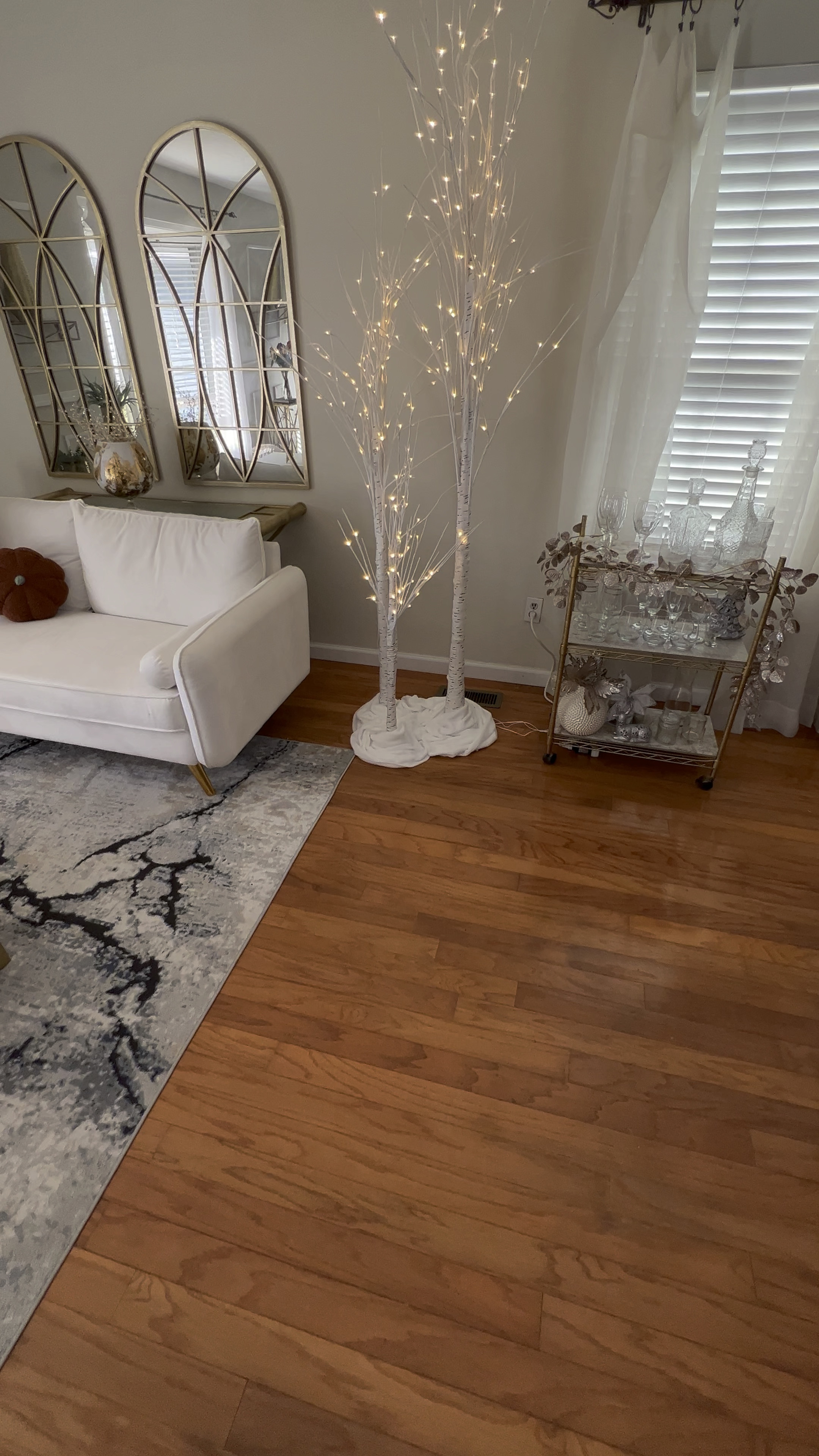 Set of 3 faux white holiday tress! christmas trees | holiday décor decorations @amazon #amazonfinds #amazonhome

#LTKSeasonal #LTKHoliday #LTKsalealert