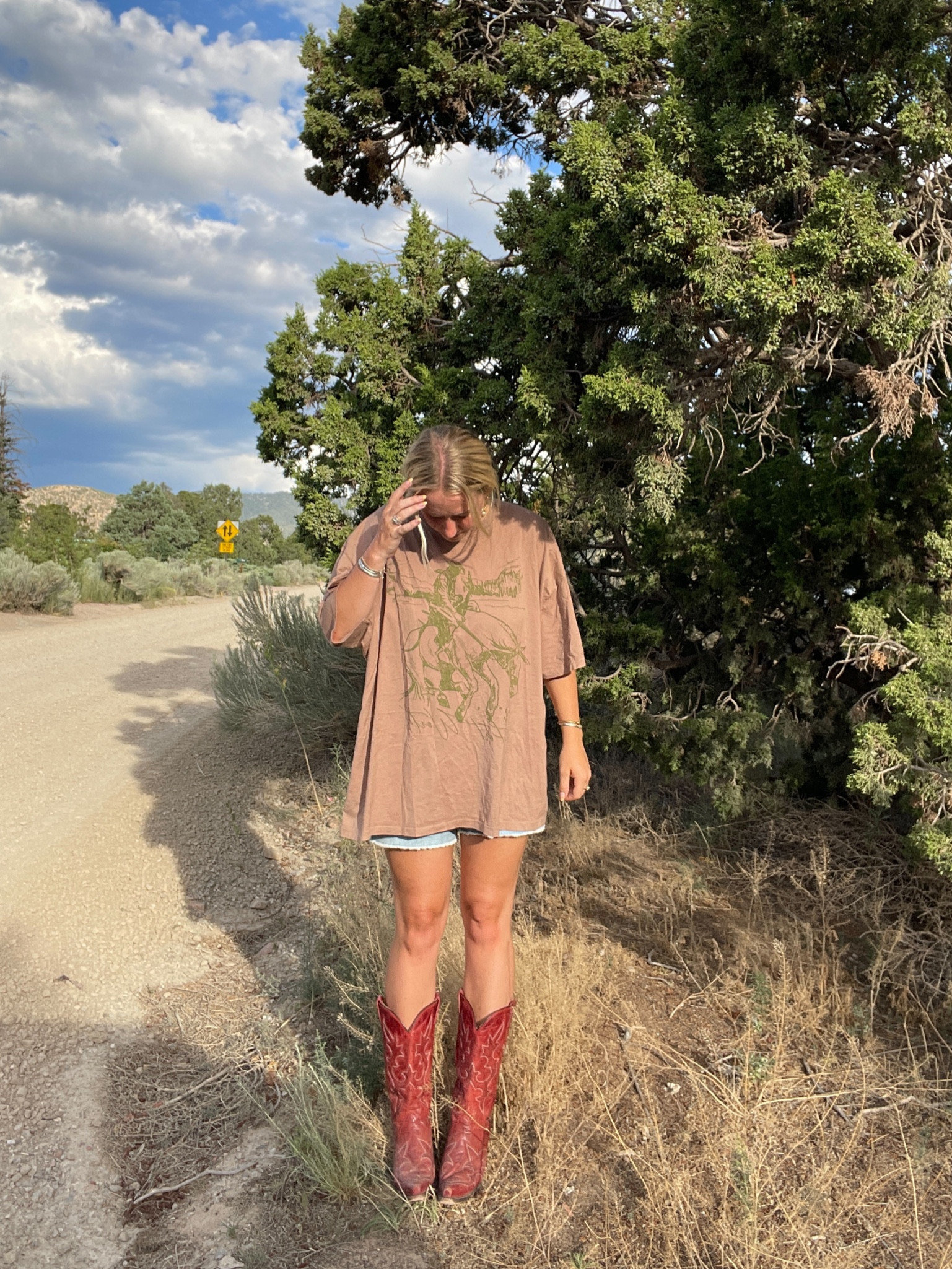 Cowboy boots and oversized tees 

#LTKstyletip #LTKshoecrush