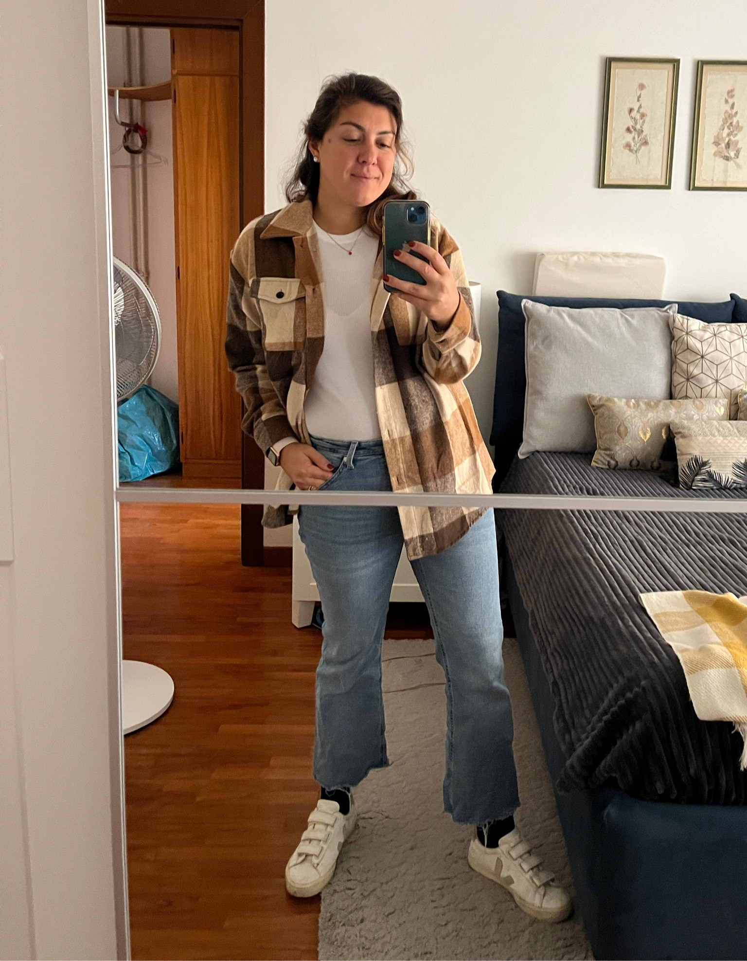  A little sleepy this morning but broke out the shacket today 😍 

#LTKMidsize #LTKFindsUnder100 #LTKStyleTip