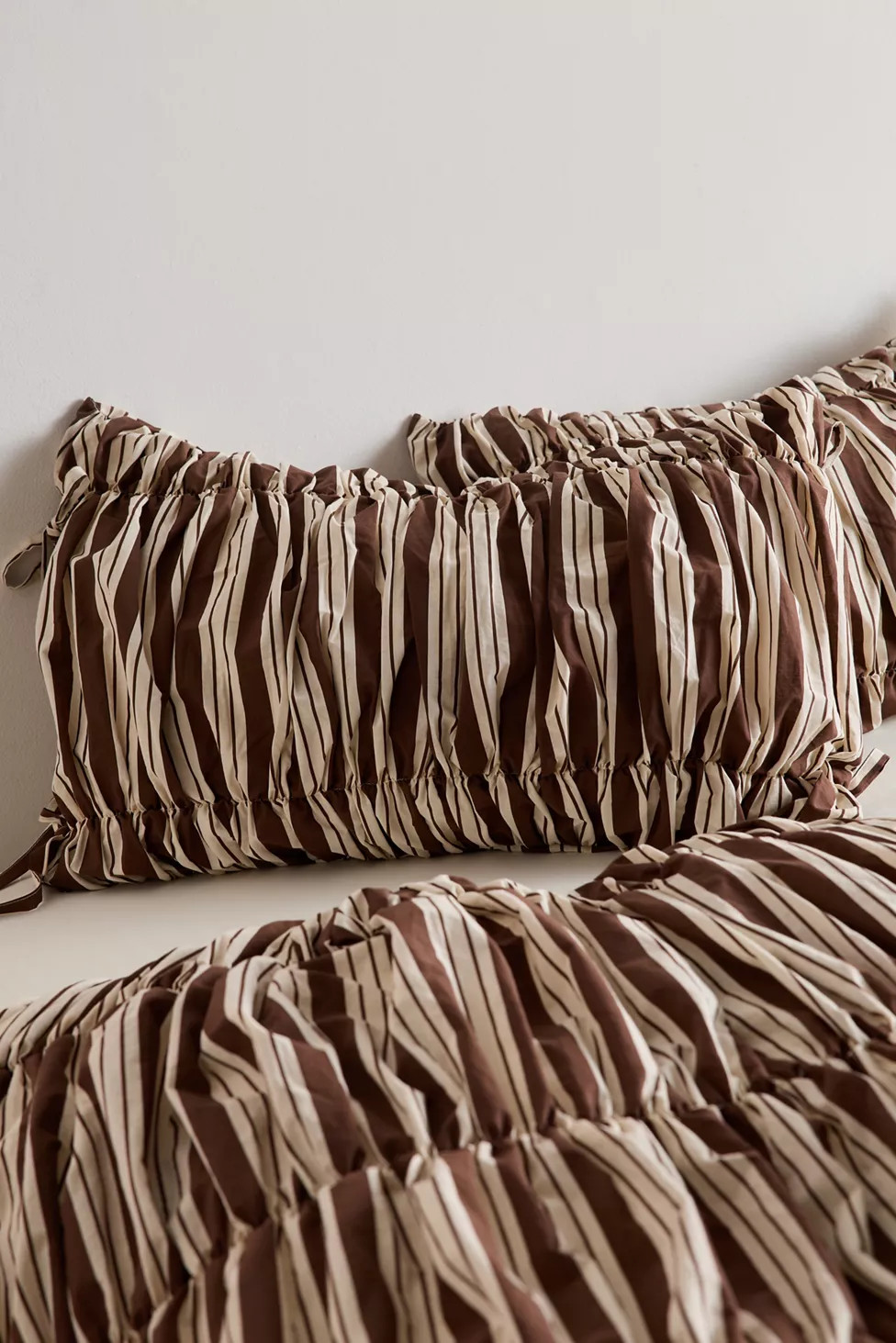 Printed Cinched Core Sham Set | Urban Outfitters (US and RoW)
