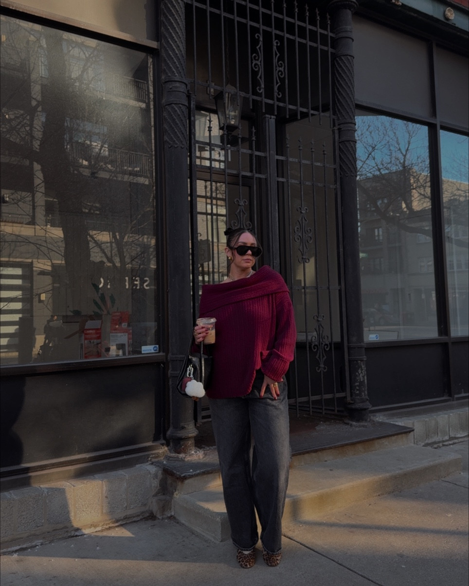 took myself on a solo coffee date because this momma needed some ‘me time’ and this cutie outfit was just cherry on top 🍒



#LTKMidsize #LTKFindsUnder50 #LTKStyleTip