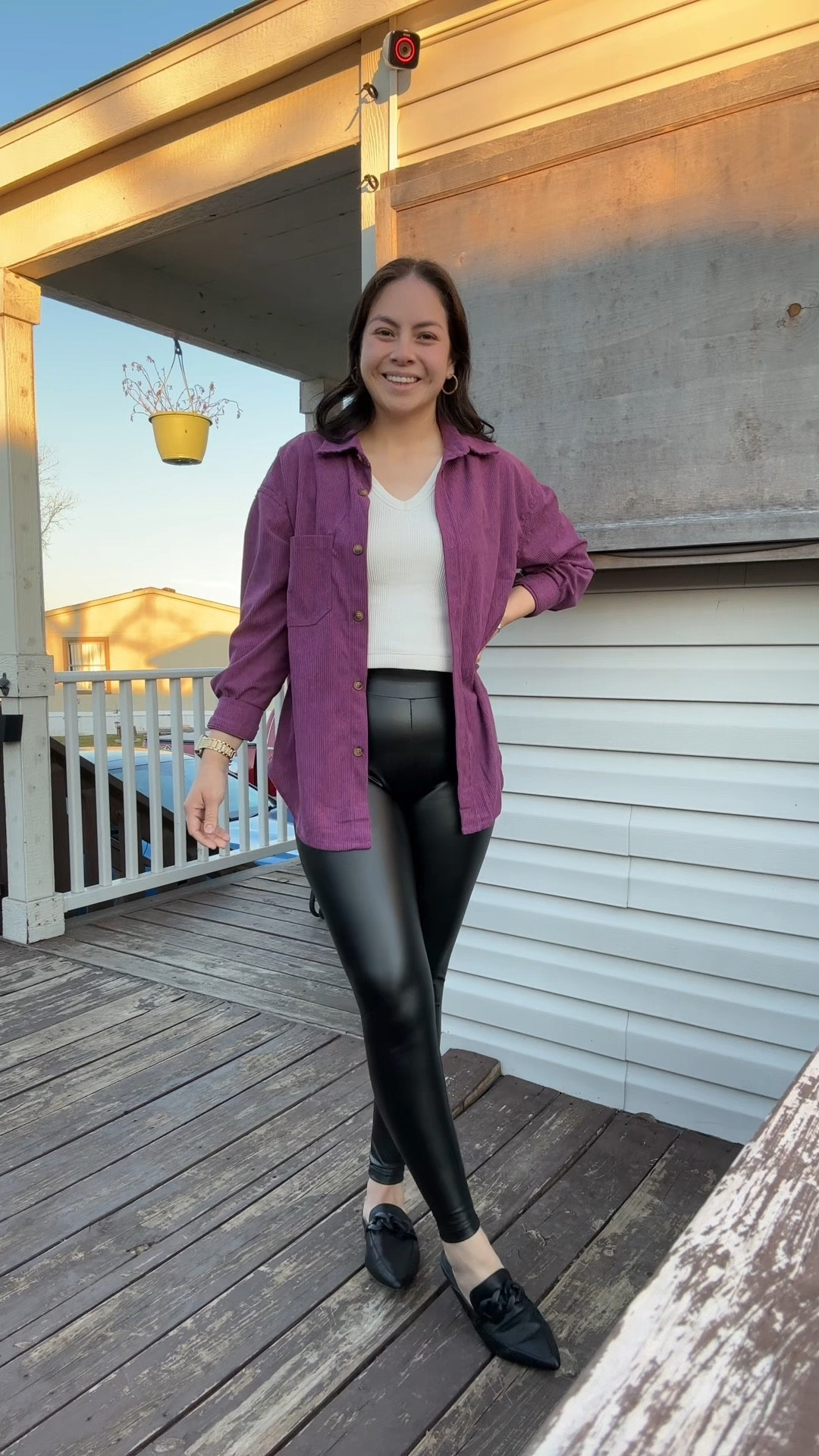 Beautiful corduroy button down, slightly oversized. Perfect transition into the spring 💐💜

#LTKootd