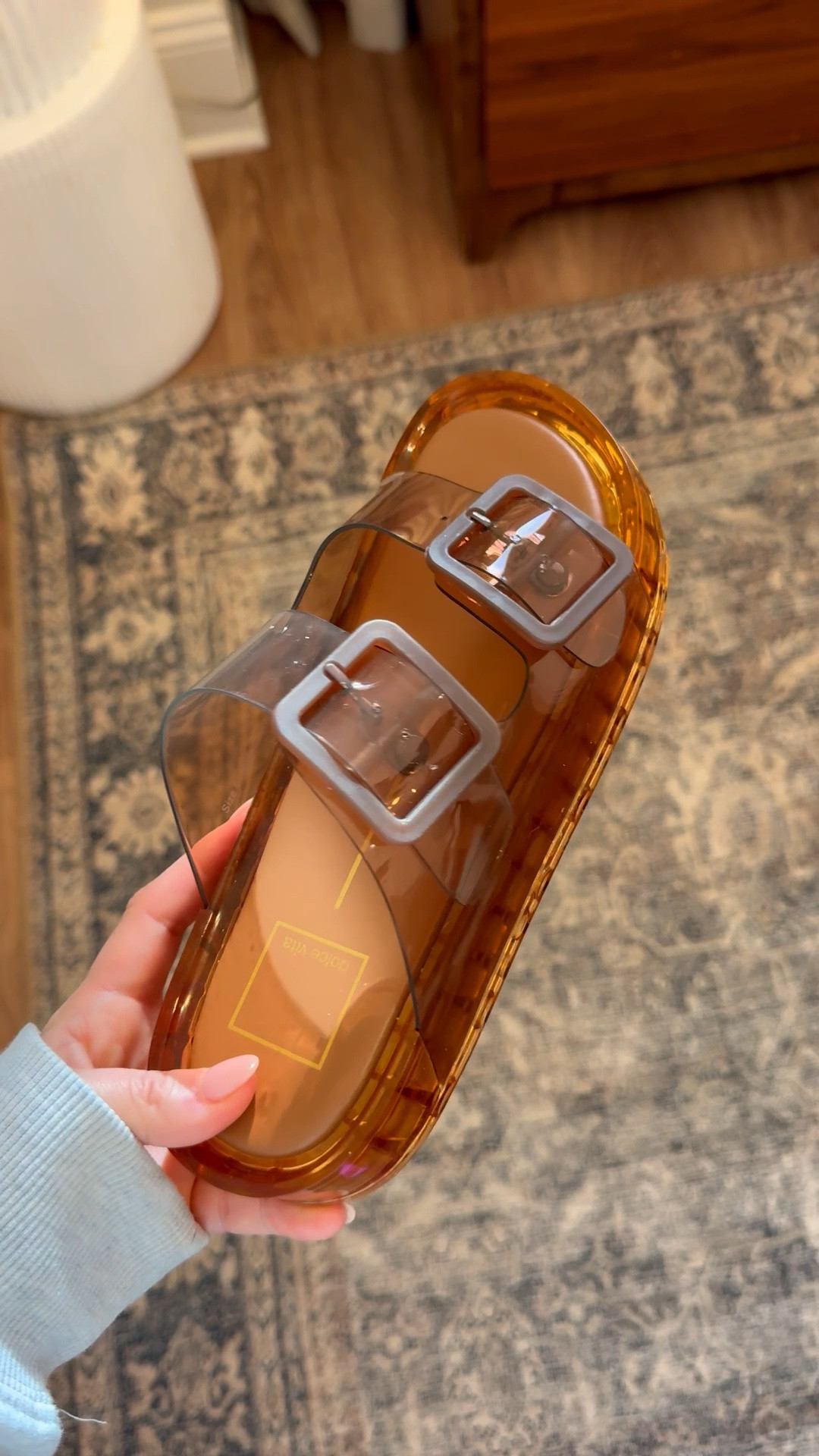 The perfect summer sandal. 


Summer, spring, sandals, outfits, dolce vita, Birkenstocks 