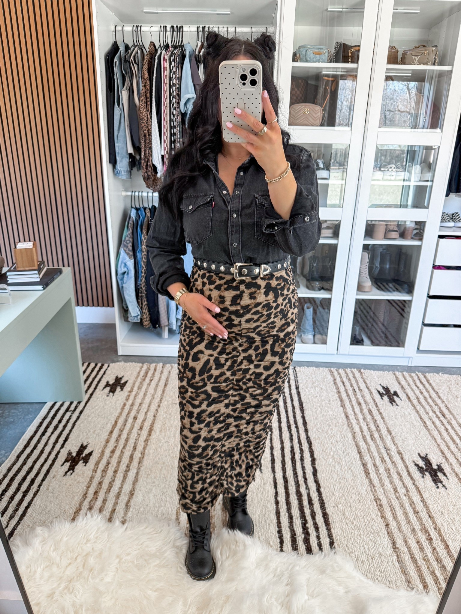 Edgy Bump Friendly Outfit Idea 🖤

Button Down - large (sized up in this!)
Skirt - small
Belt - 27-31
Bralette - medium

This leopard print ruched skirt has been my all time favorite amazon find for the last year+! It's so flattering and works perfectly with the bump. 👏🏼 I paired it with this black denim button down, a studded belt & some classic docs! 

#LTKshoes 

#LTKootd #LTKBump