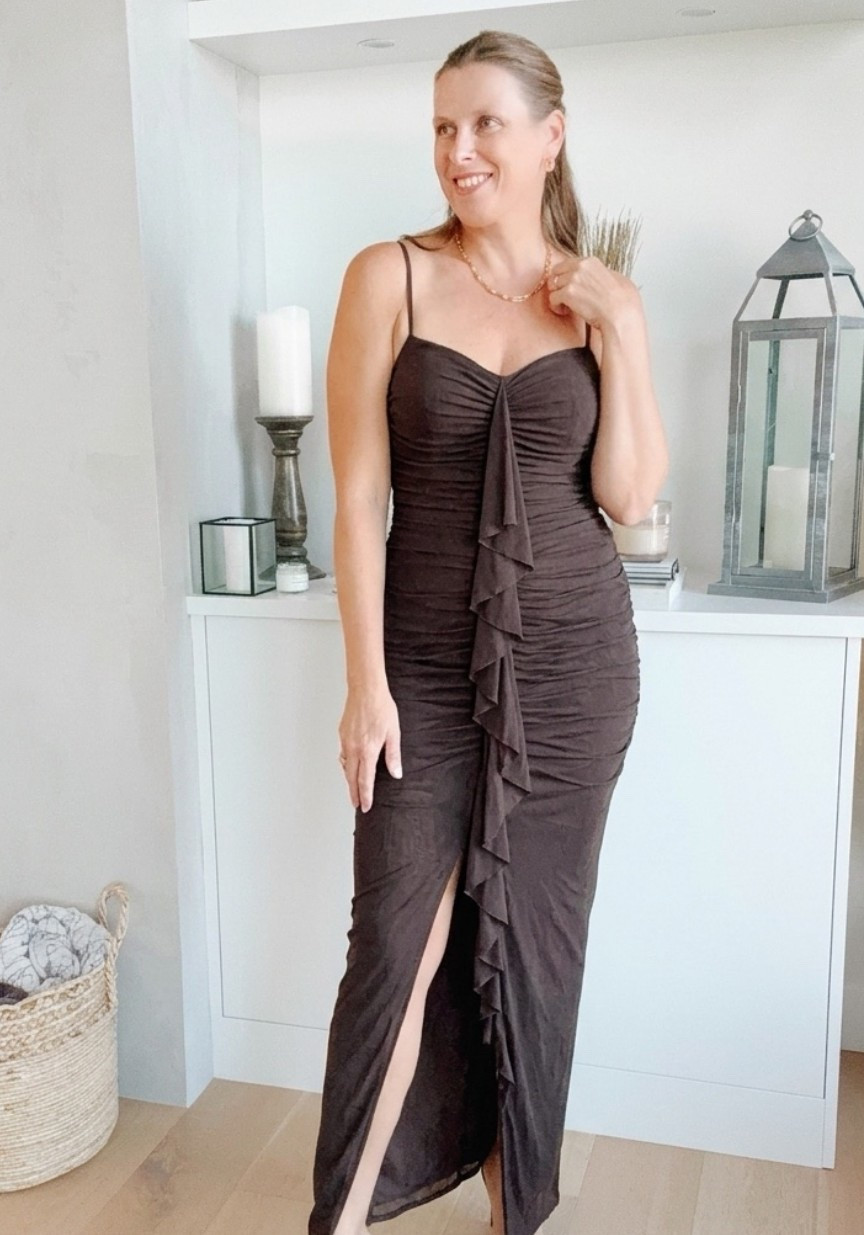 The most flattering dress on, chocolate brown is so on trend, you need this dress

Wedding guest dress, brown dress, holiday dress

#LTKootd #LTKstorytime #LTKSeasonal