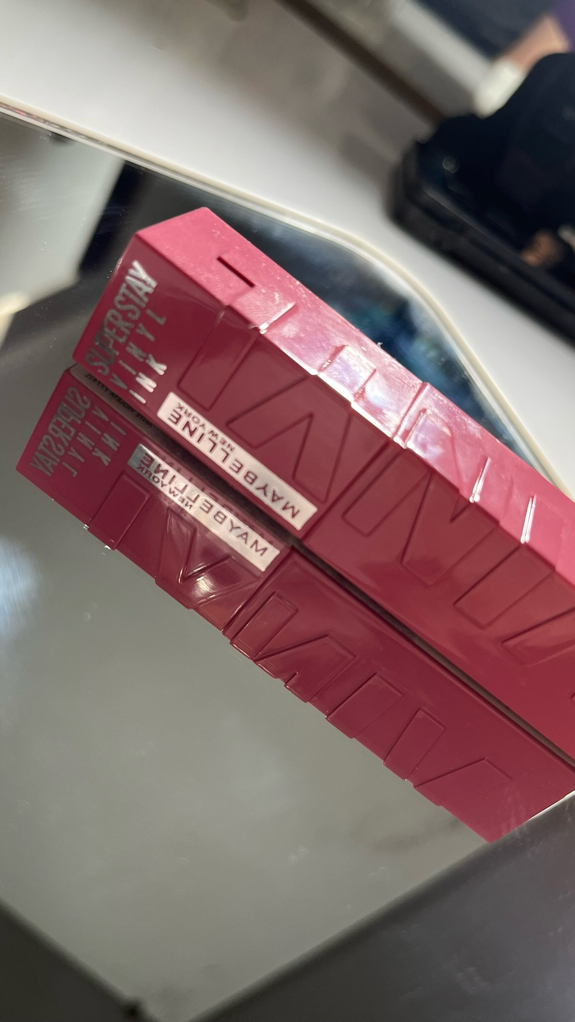 Migas, já usaram o batom que não sai por nada??? 
E o brilho dura o dia todo!
Maybelline Vinyl Ink

#LTKdicadeestilo #LTKbrasil #LTKbeleza