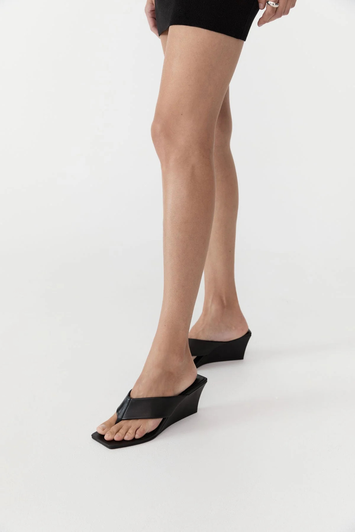Soft Thong Wedge - Black | St. Agni