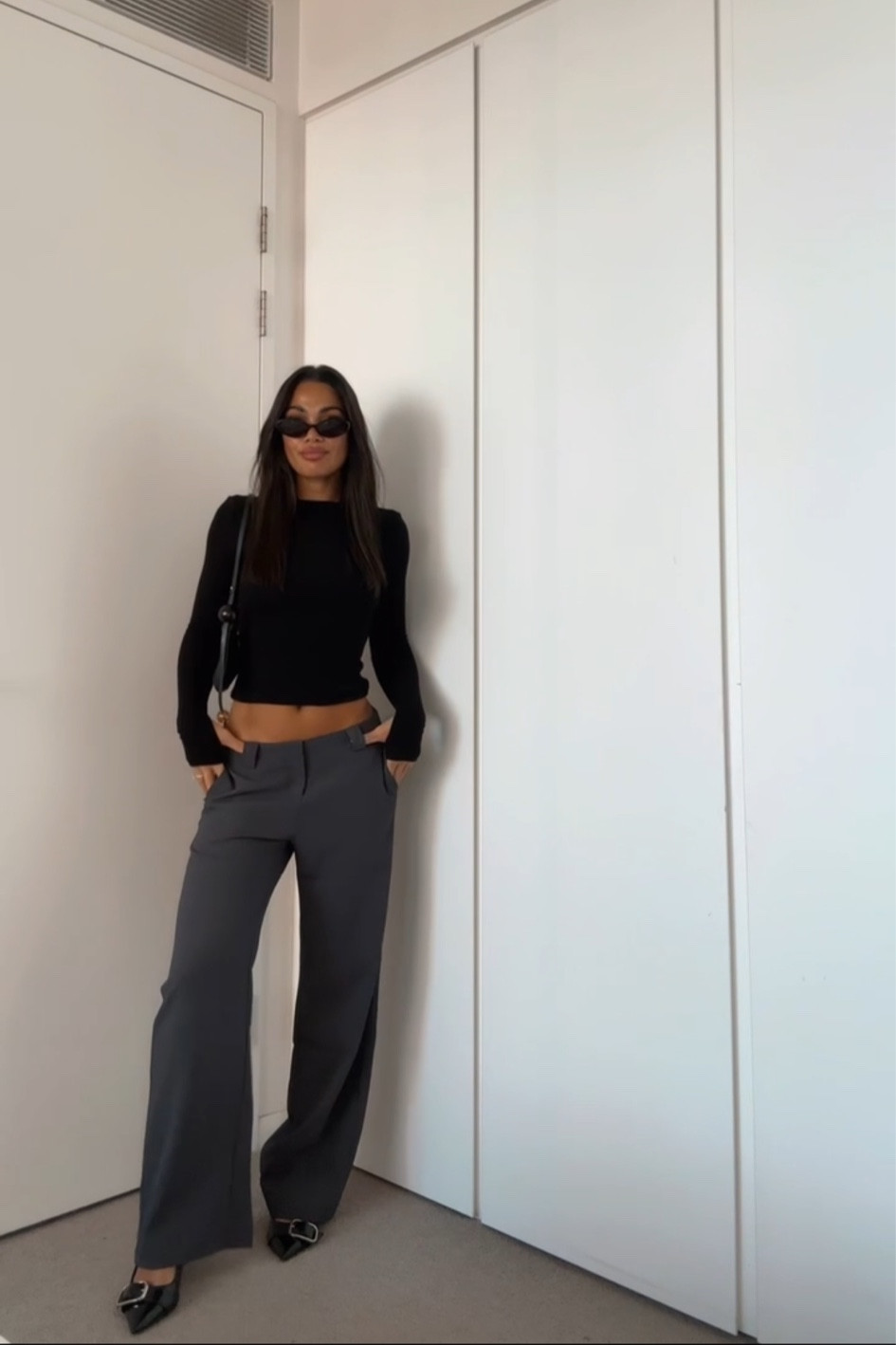 I’m wearing size 8 in the top and pants 🖤 princess polly DC: GWEN20 I would say both are true to size! 