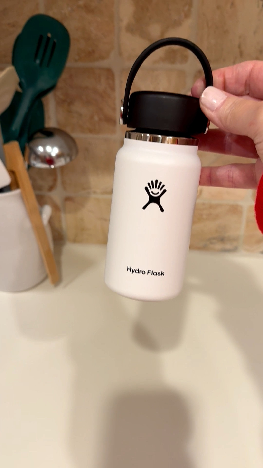 This is officially the cutest HydroFlask ever! All I can say is it’s adorable, and still does what it’s best known for…keeping drinks cold and hot. 

This is perfect if you’ve started making your own probiotic shots, juicing, or need a flask for tailgating. No judgement here. 🤍

#hydroflask #waterbottle #juicer #juicing #guthealth #wellness #hydration #watergoals #workingout #exercising #resolutions #morningroutine

#LTKFindsUnder50 #LTKfitnessgoals #LTKselfcare