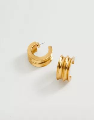 Mango double ridge huggie hoop earrings in gold | ASOS (Global)