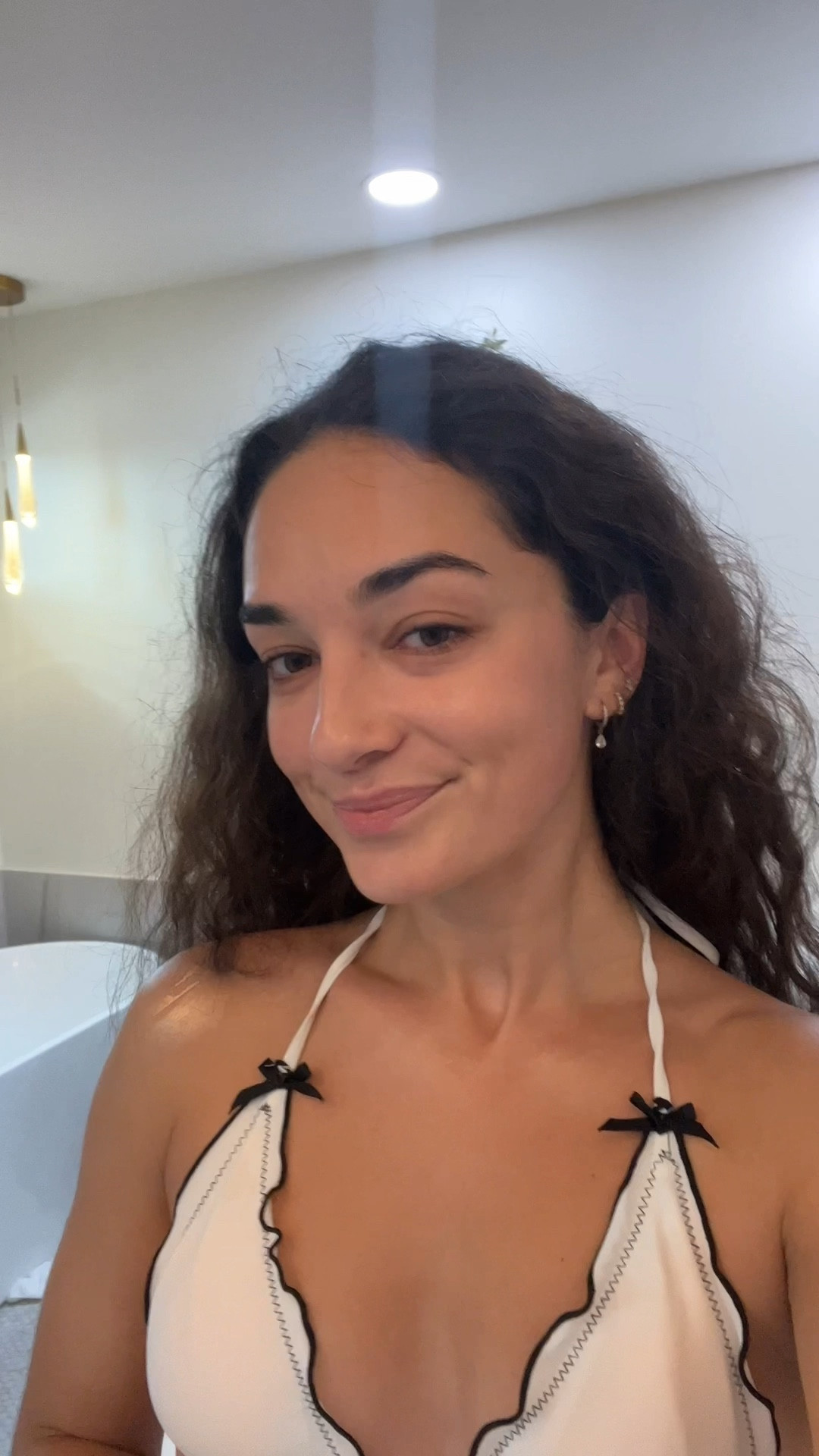 Love the DIBS status stick so much for a gorgeous glow when I go to the beach or pool! use my code “ABBY15” for 15% off 🥳 used it on my bach trip when we went to the beach or pool & it’s such a good confidence boost

#LTKGiftGuide #LTKVideo #LTKbeauty