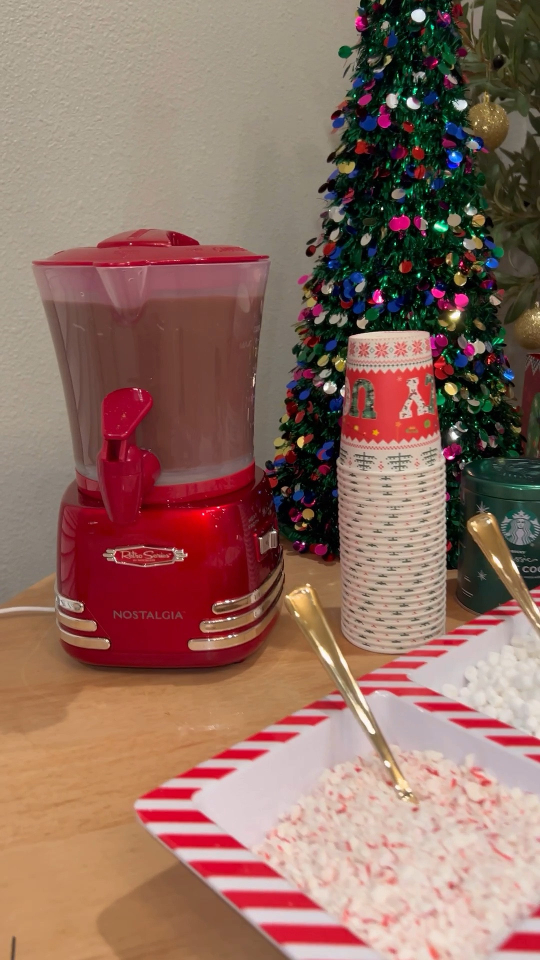 Obsessed with my new retro hot cocoa maker / frother! I debated on returning and so glad I gave it a chance when I read it’s great for lattes & cappuccinos also! Blends / froths quickly and also has a “Heat & Froth” option. Keeping drinks hot ready! 😍☕️🍫  

#LTKGiftGuide #LTKHoliday #LTKParties