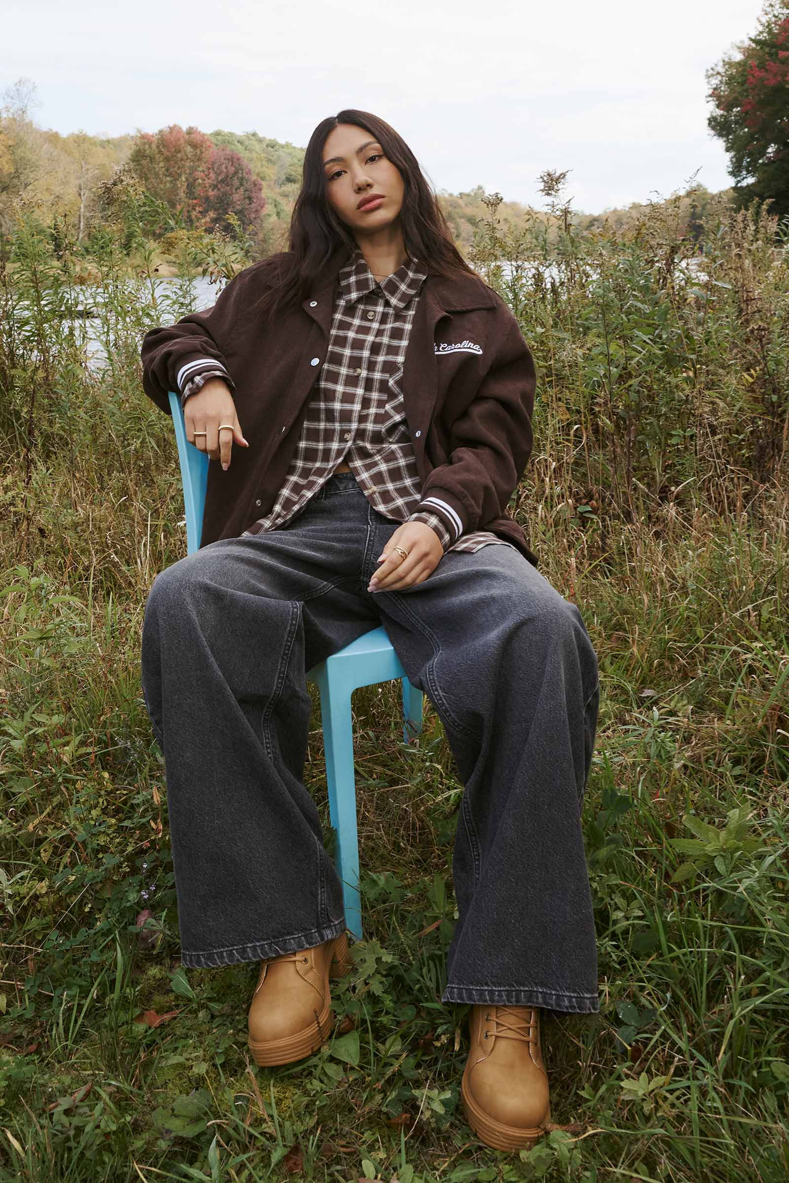 Mid Rise Wide Leg Jeans | Ardene