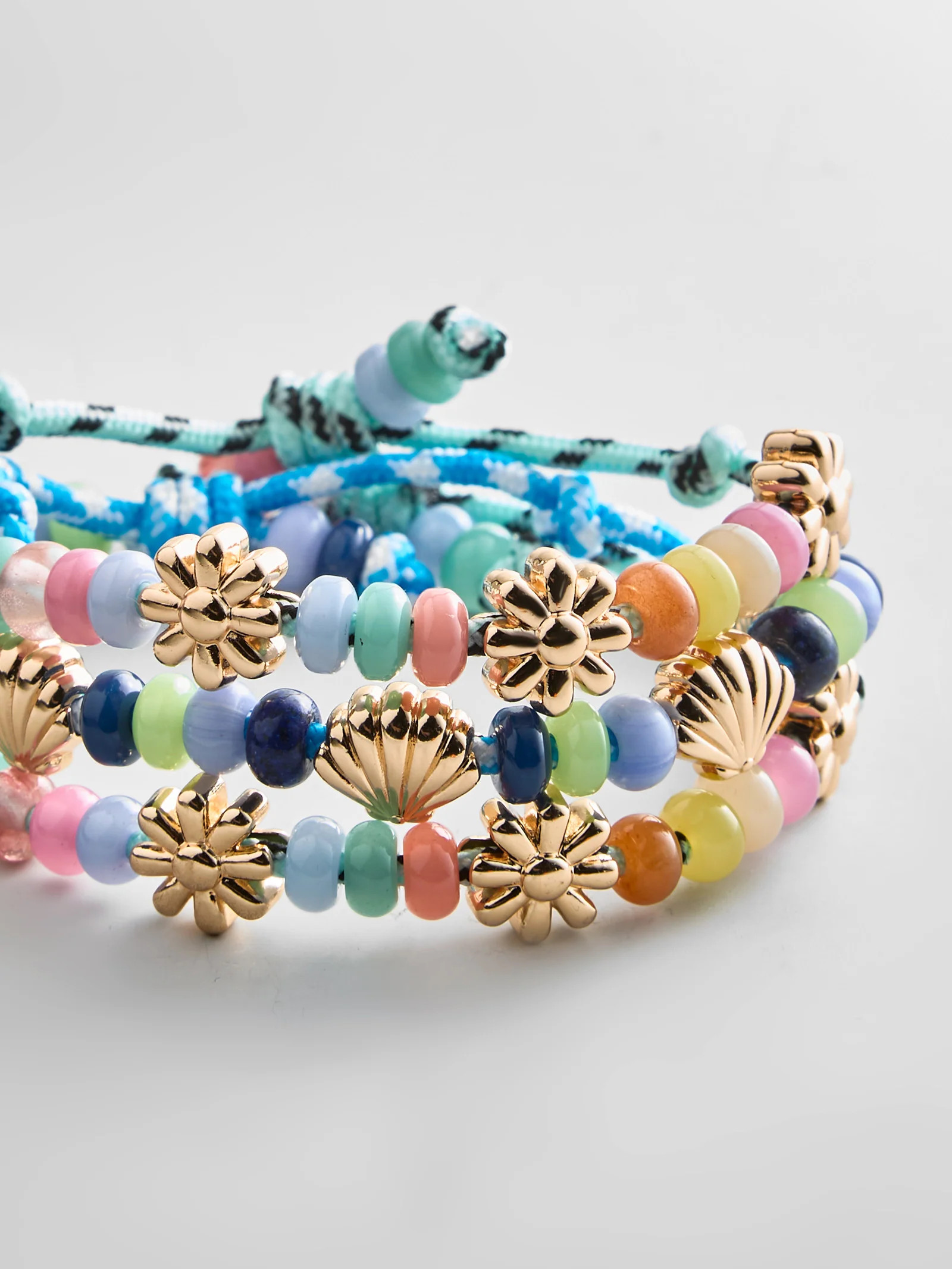 Happy Here Beaded Bracelet - Flower | BaubleBar