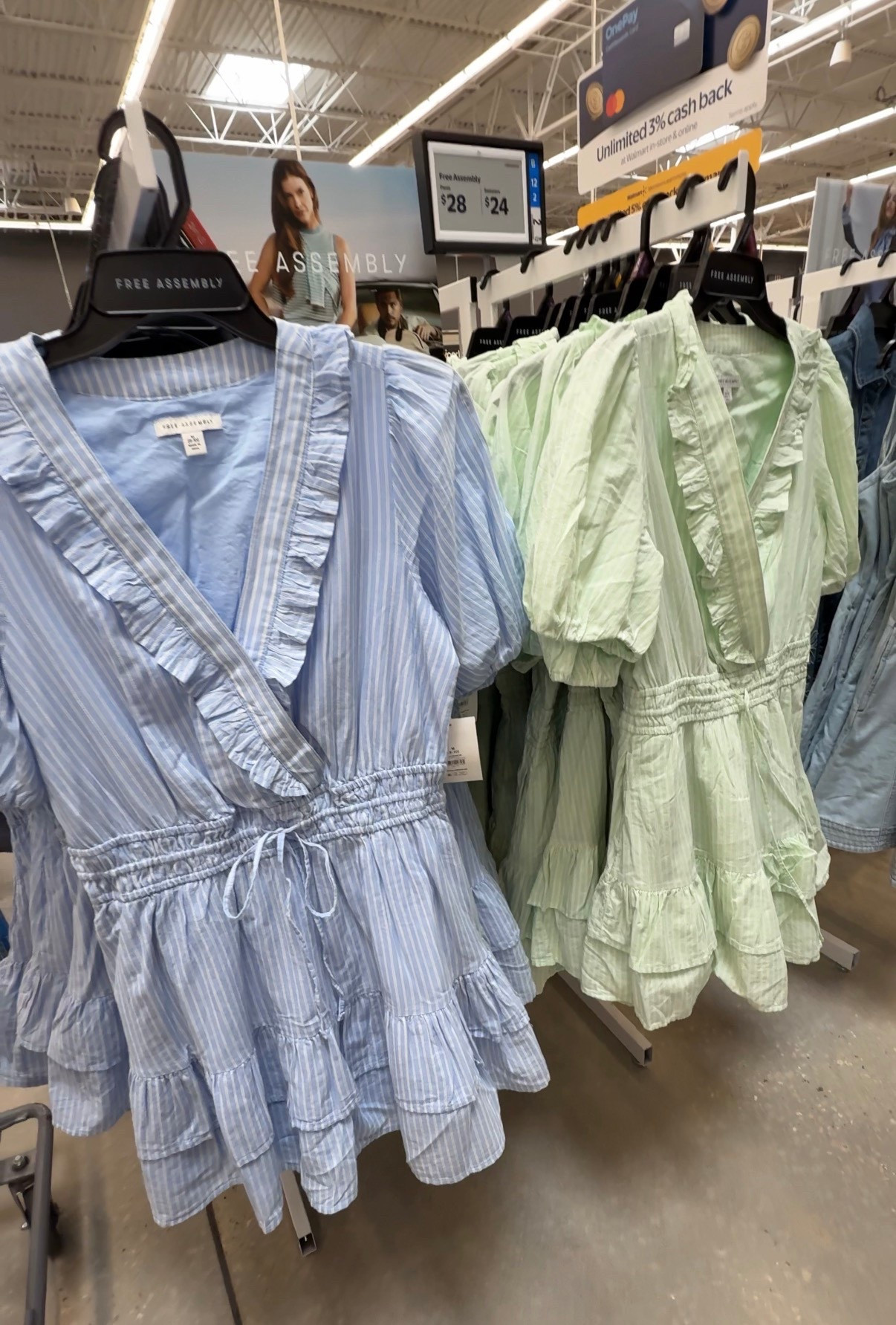 I KNEW I should have snagged this dress while I was at Walmart! 

#LTKmomlife #LTKootd