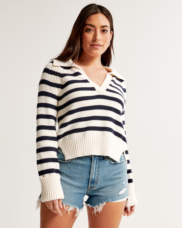 Women's Logo Classic Sunday Crew | Women's Tops | Abercrombie.com | Abercrombie & Fitch (US)