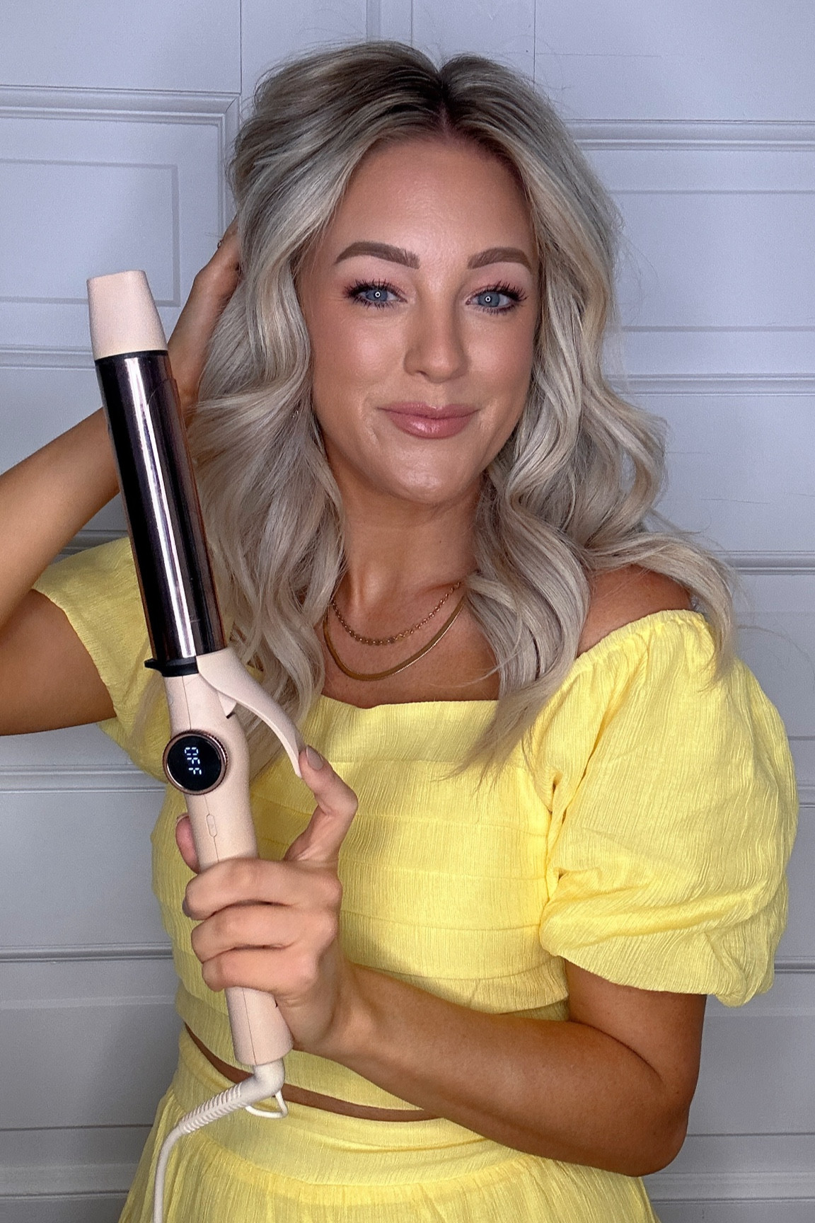 Soft bouncy curls that last for days!! 💛

#LTKBeauty #LTKFindsUnder100 #LTKStyleTip