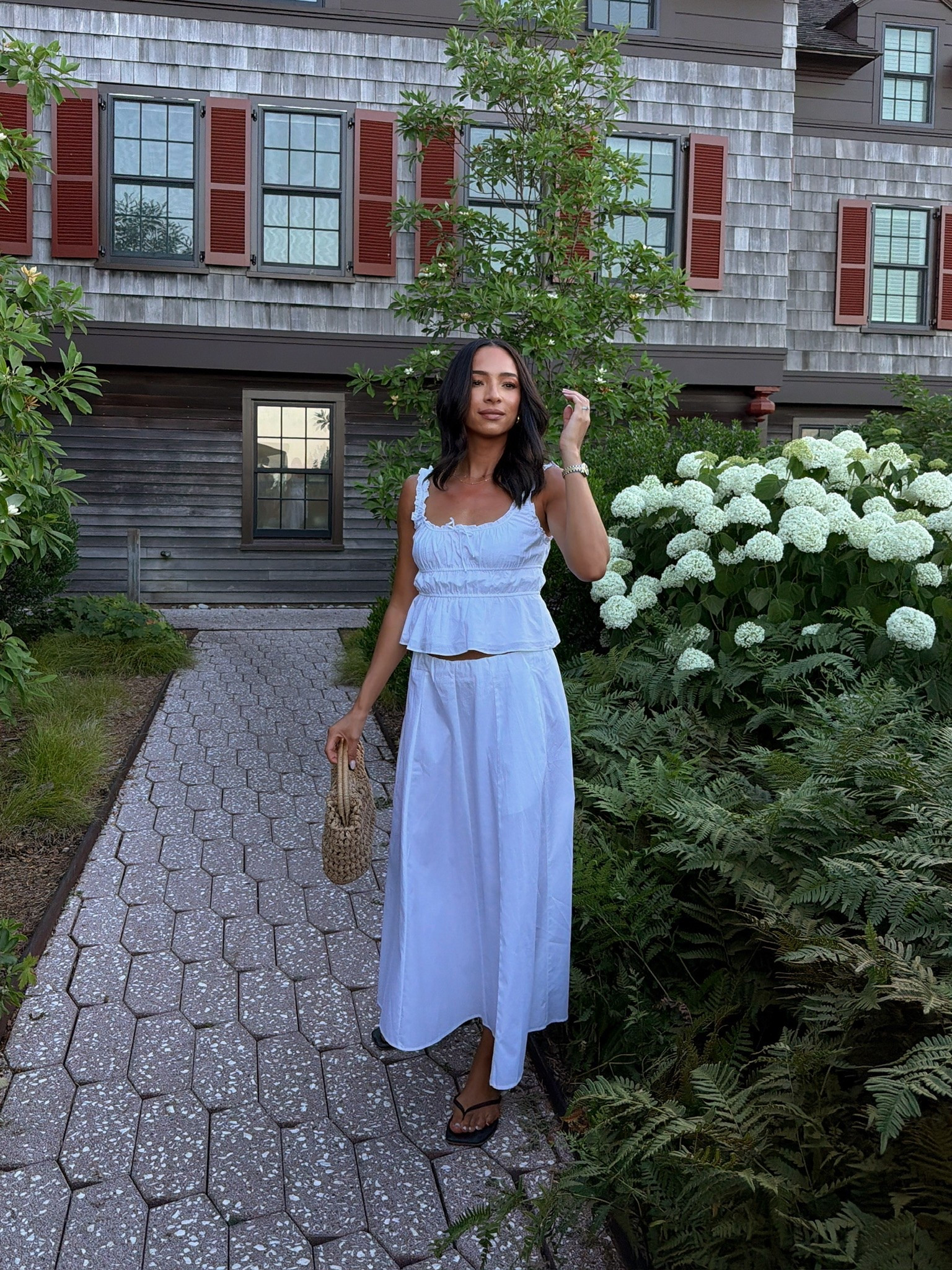 East coast summer outfit!! Casual coastal and effortless in all white 🤍 Wearing a S in skirt and S in tank


summer outfit, summer style, white skirt, mom outfit, postpartum outfit, euro summer, matching set

#LTKSeasonal #LTKmomlife #LTKTravel