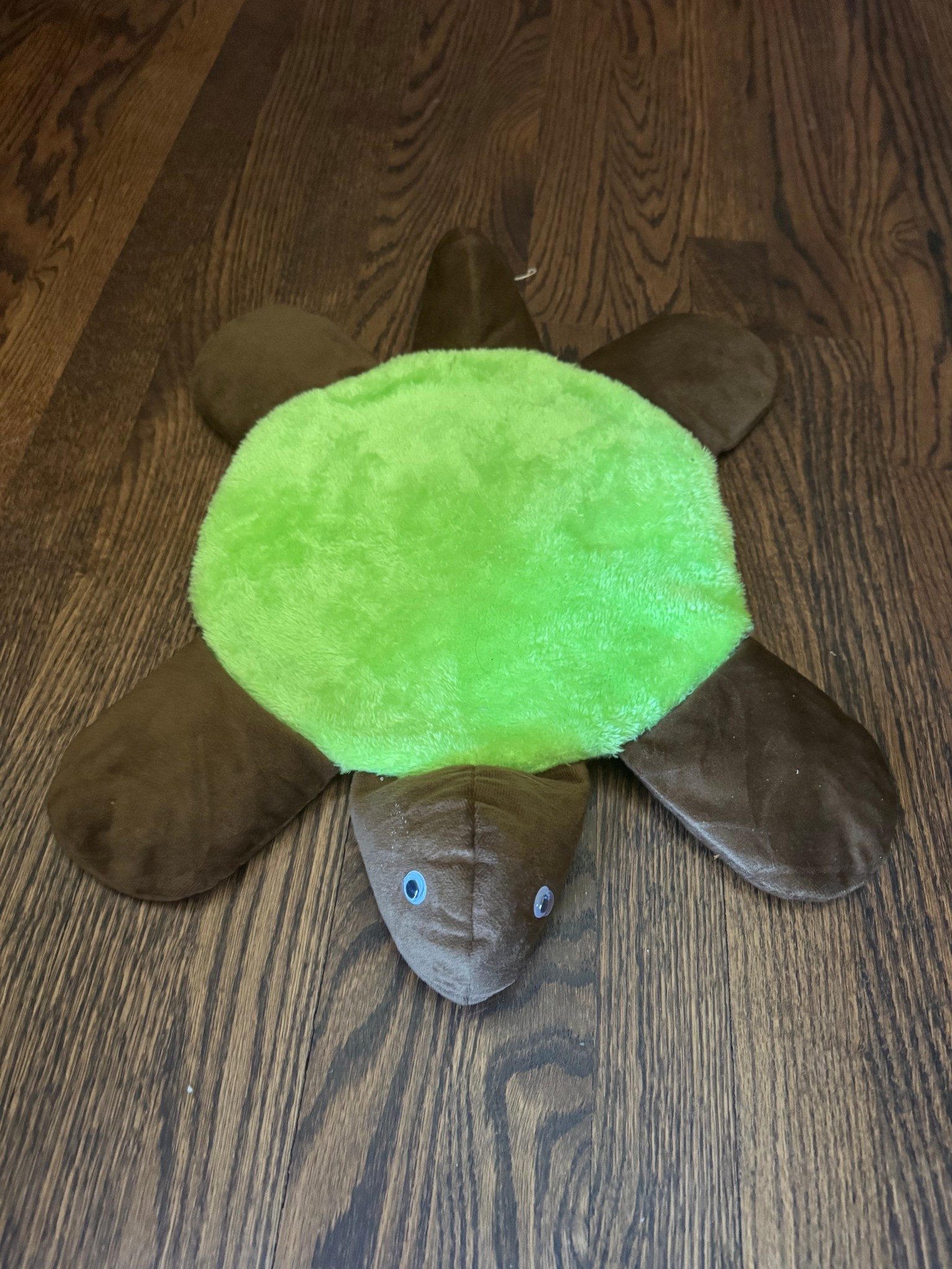 Okay. Why did I not invent the turtle mop?

#turtlemop #home 

#LTKU #LTKHome #LTKmomlife