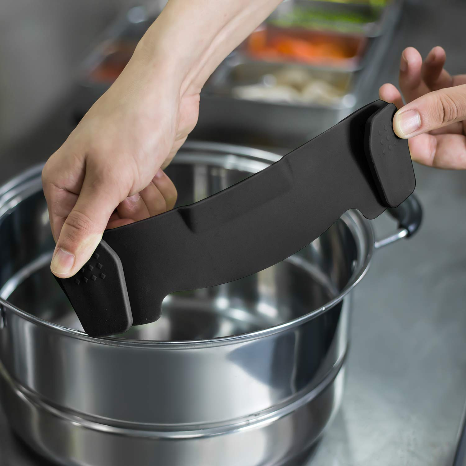AUOON Clip On Strainer Silicone for All Pots and Pans, Pasta Strainer Clip on Food Strainer for M... | Amazon (US)