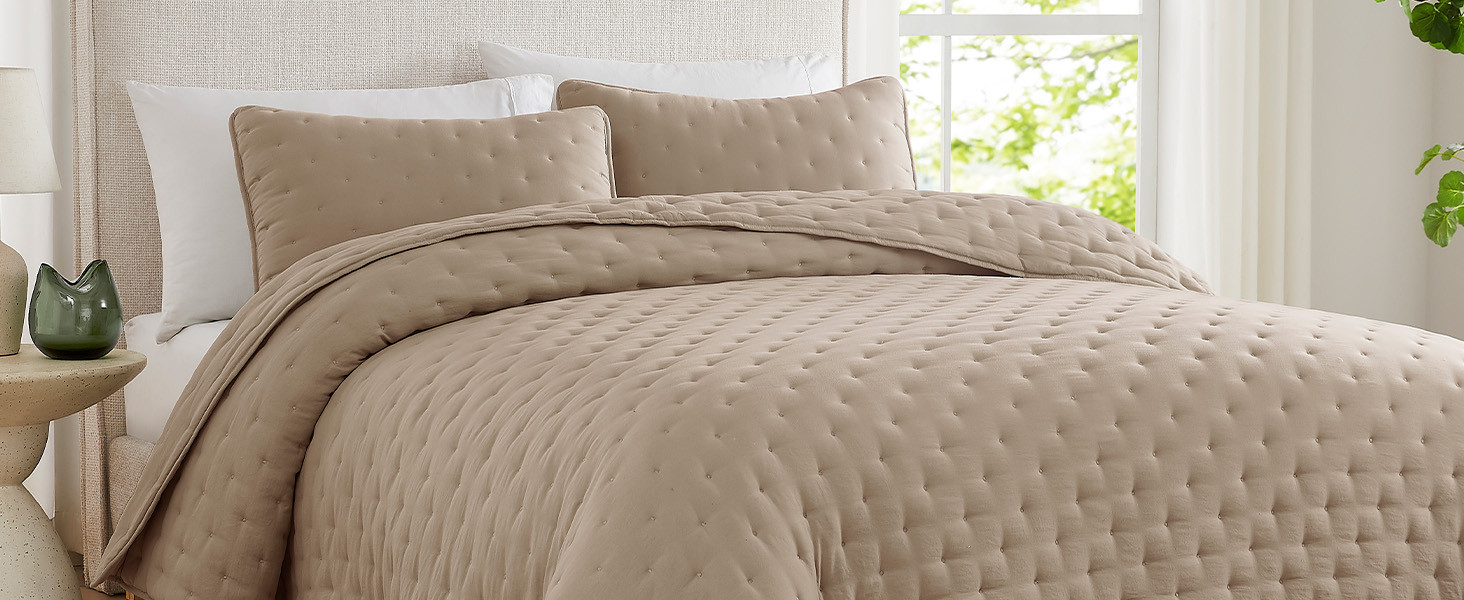 WDCOZY Beige Cloud Quilt Queen Size Bedding Set with Pillow Sham, Tan Puffy Cozy Lightweight Beds... | Amazon (US)