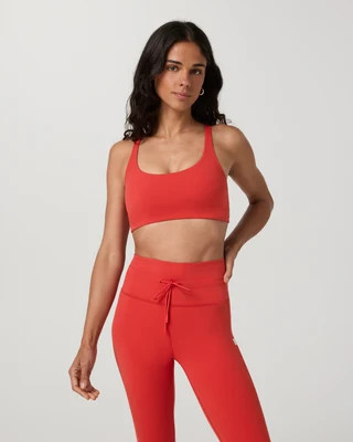 Vuori Yosemite Bra | Crimson | Large | Vuori Clothing (US & Canada)