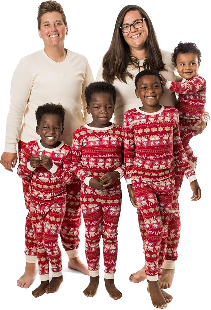 Burt's Bees Baby Family Christmas Pajamas Matching Sets - Organic Cotton PJs for Kids, Toddlers, ... | Amazon (US)