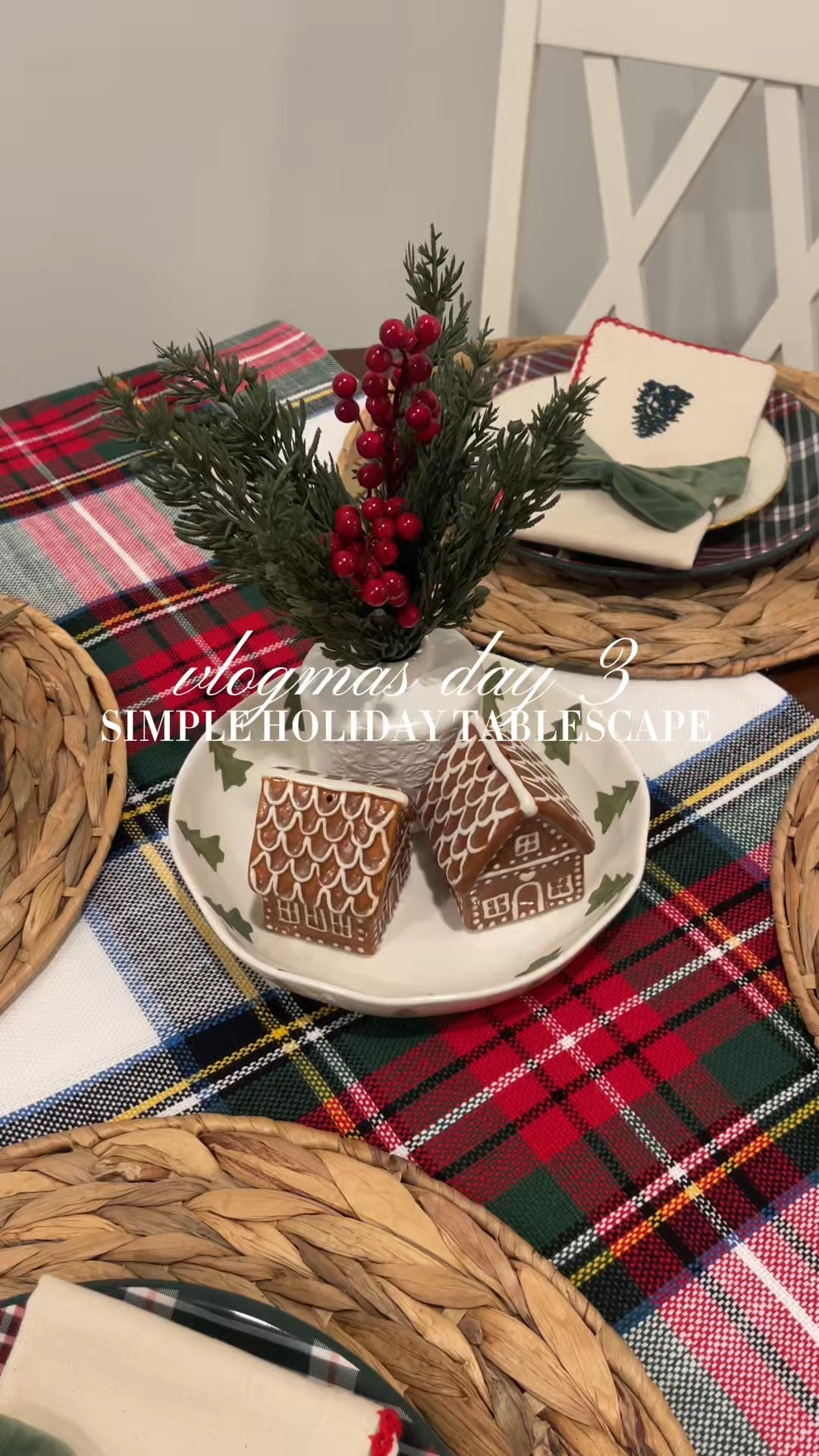 a simple yet sophisticated Christmas tablescape idea for all of your holiday hosting needs!

#LTKHome #LTKHoliday #LTKGiftGuide