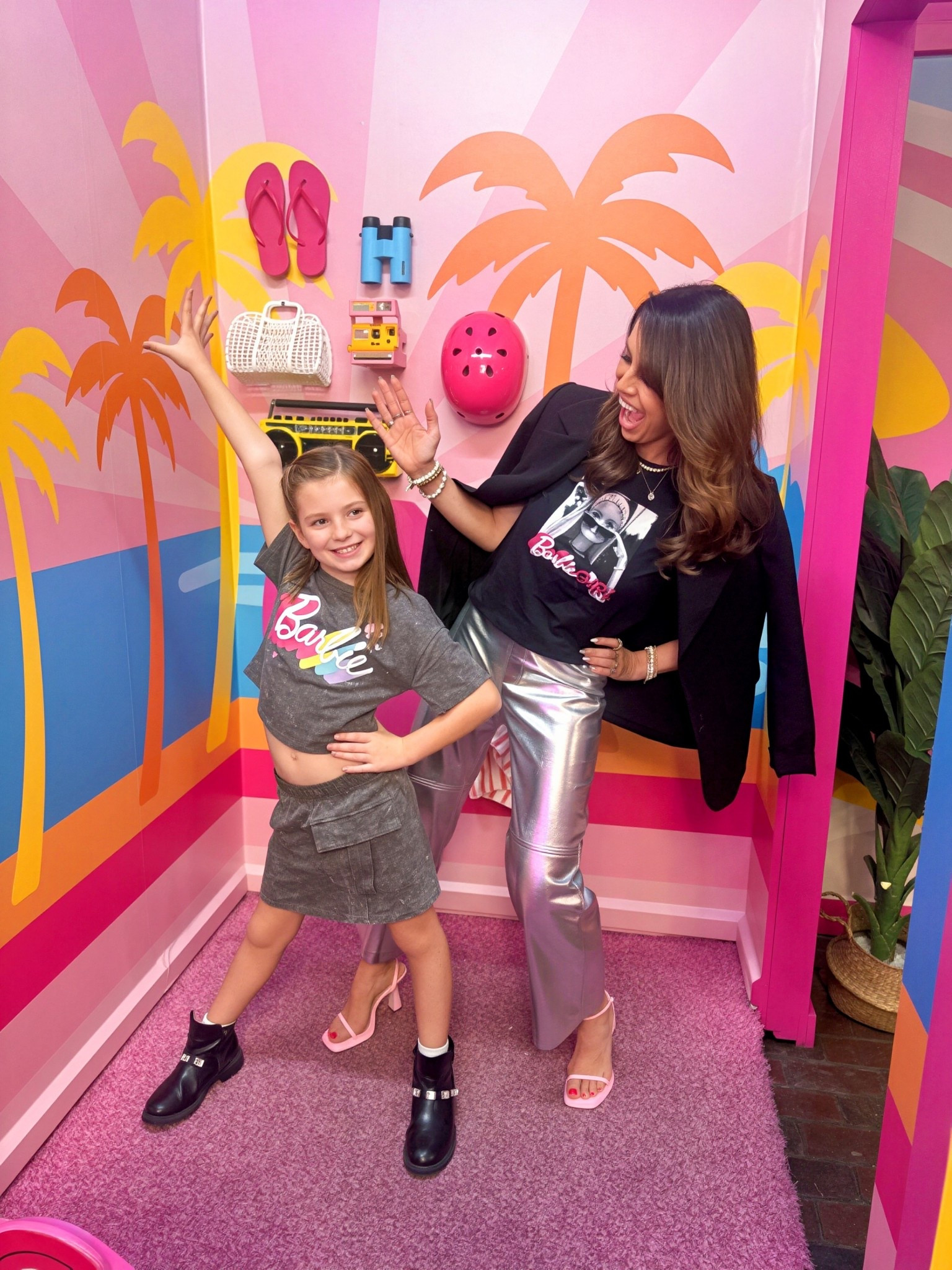 @amazonfindsandfashion Barbie matching outfits


#LTKootd #LTKKids #LTKgrwm