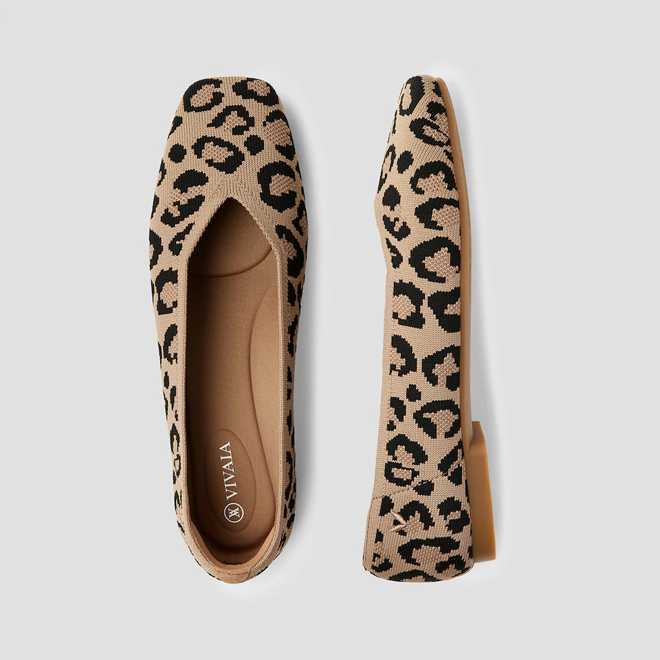 Square-Toe V-Cut Flats (Margot 2.0) | VIVAIA