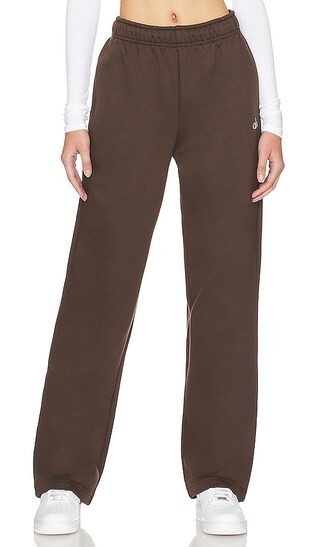 Accolade Straight Leg Sweatpant in Espresso | Revolve Clothing (Global)