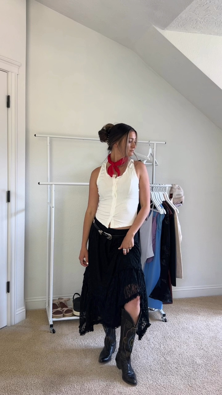Summer concert outfits comin in hot! 
I sized down in the skirt to and XS
Top TTS

#LTKFindsUnder50 #LTKStyleTip