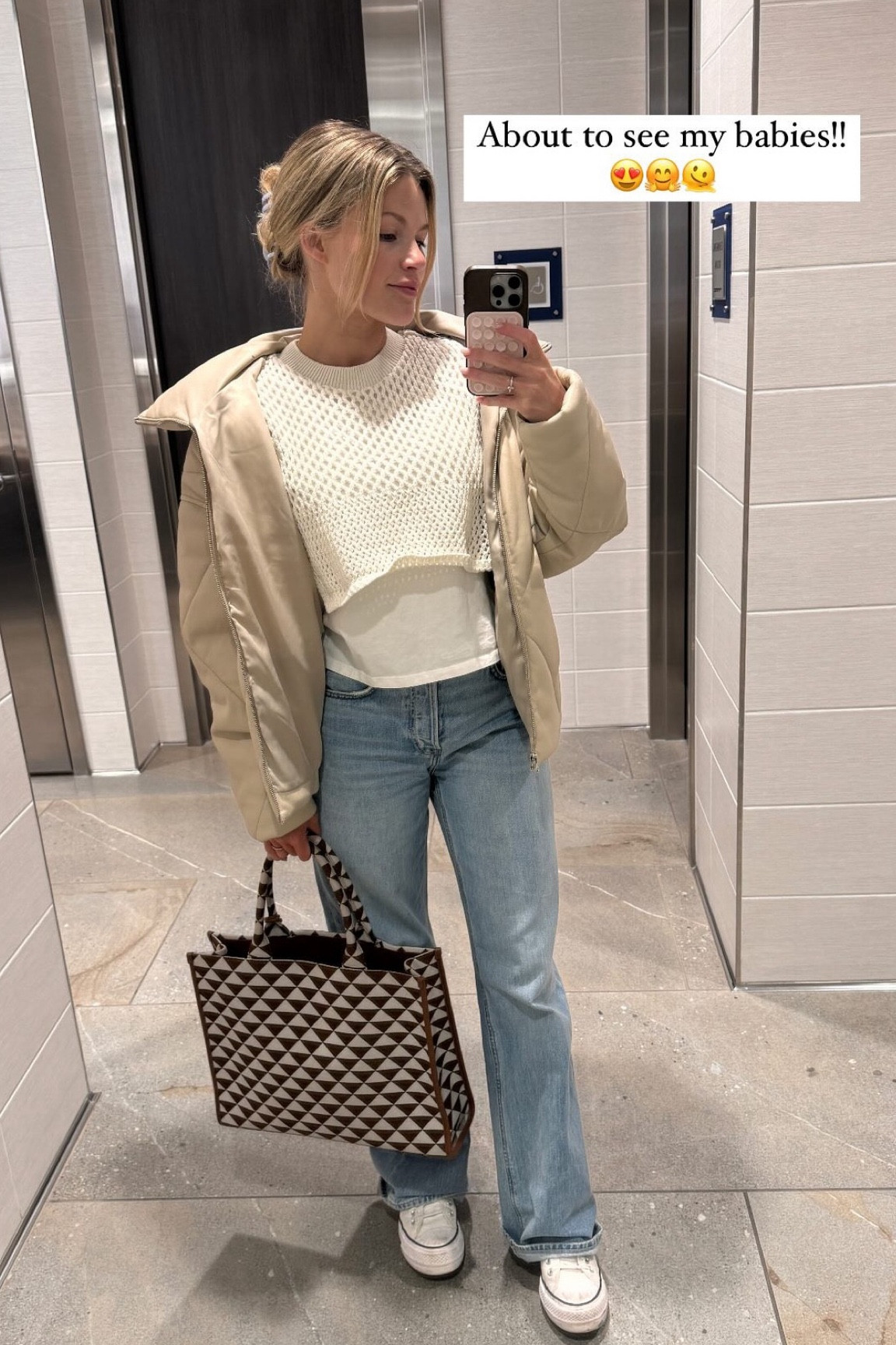 Heading home to see my babes! This airport outfit never disappoints! 

jeans l tee l travel l airport

#LTKTravel