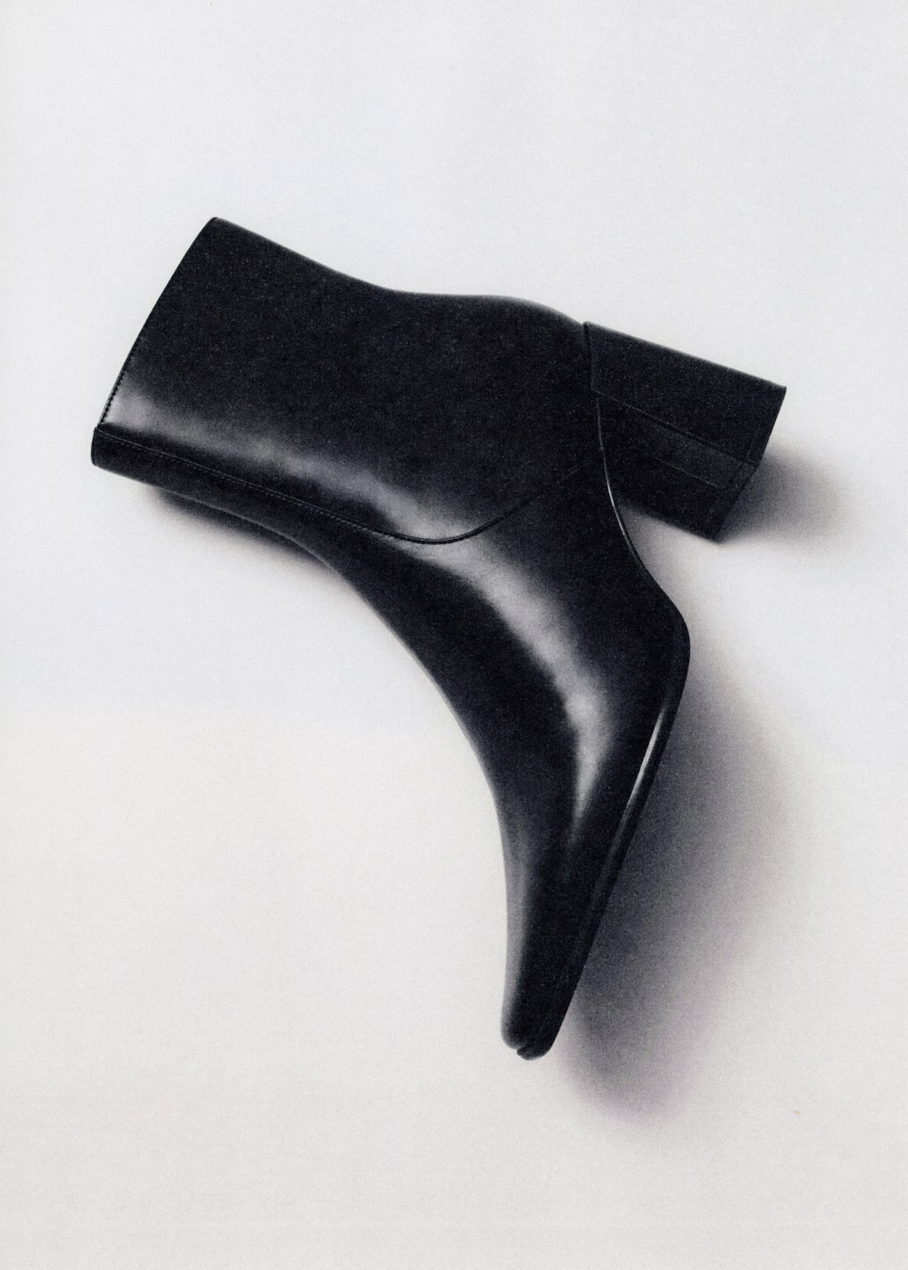 Stiefelette mit Blockabsatz | Mango EU