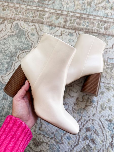 Walmart fall fashion finds! These white booties are so cute 

#LTKfindsunder50 #LTKSeasonal #LTKshoecrush