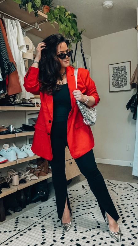 Midsize Fall Capsule Wardrobe Outfit Ideas | Express Fiery Red Blazer | All black outfit | Split hem pants | Slingback silver heels | Work outfit ideas

#LTKworkwear #LTKmidsize #LTKstyletip