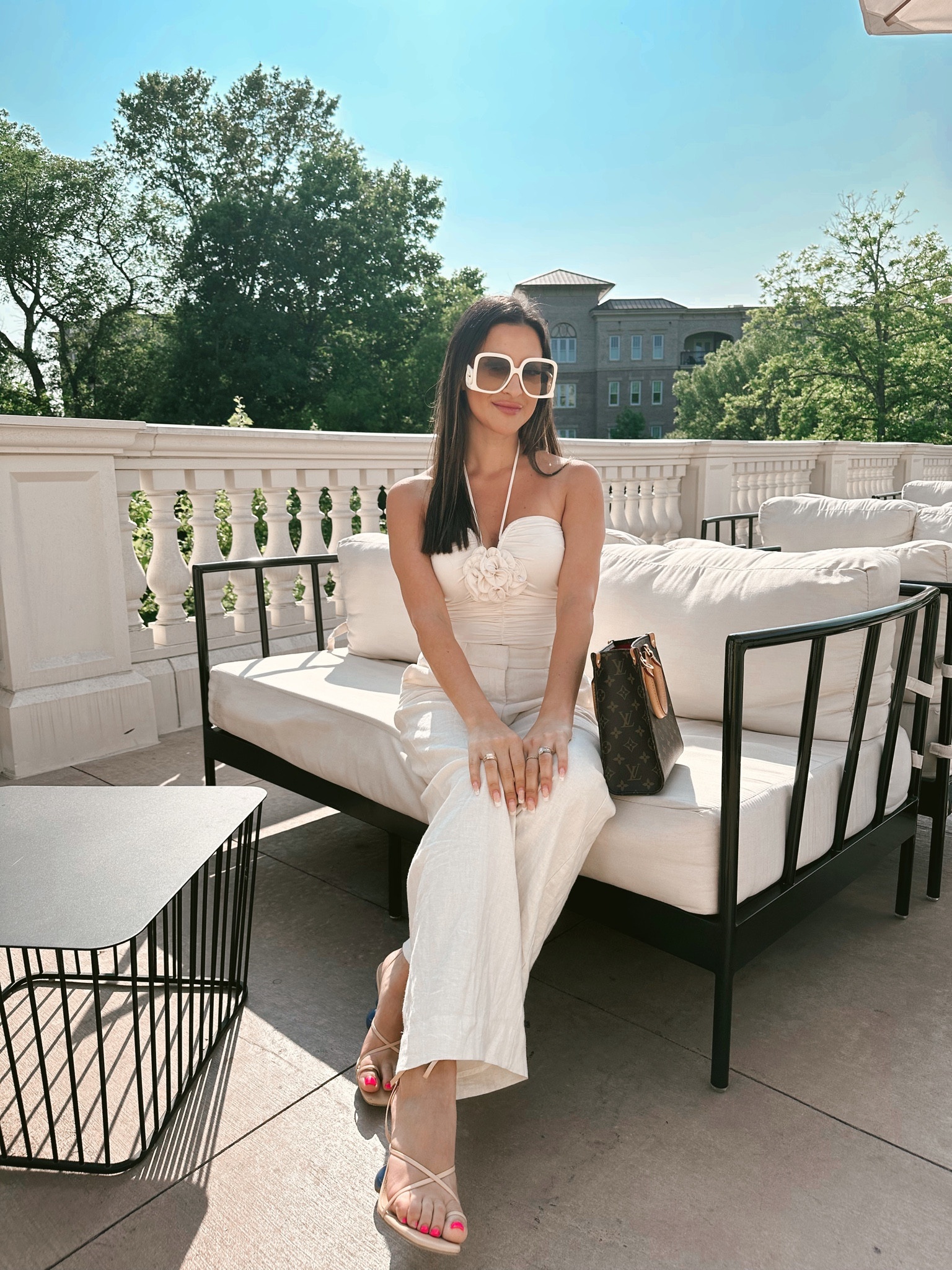 Abercrombie linen pants floral bodysuit 


#LTKsalealert #LTKunder50 #LTKunder100