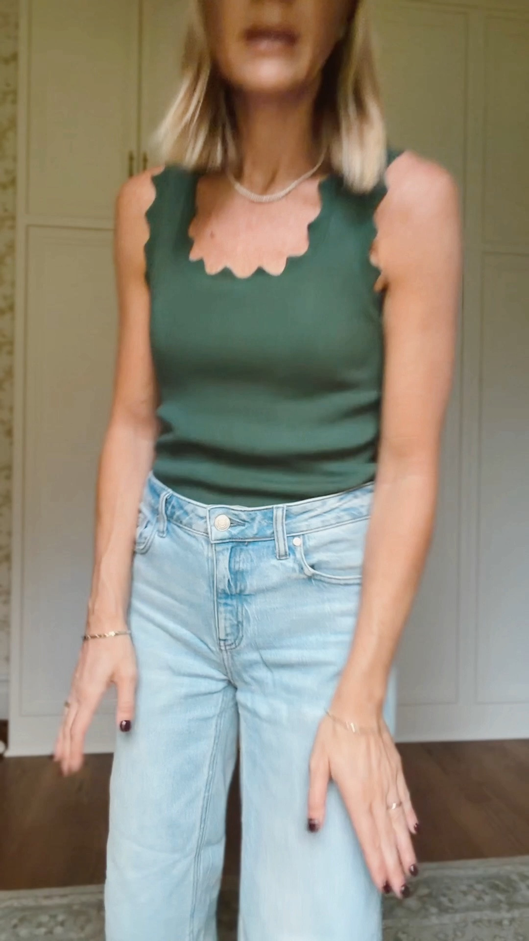 Small in tank and jacket 
26 in jeans